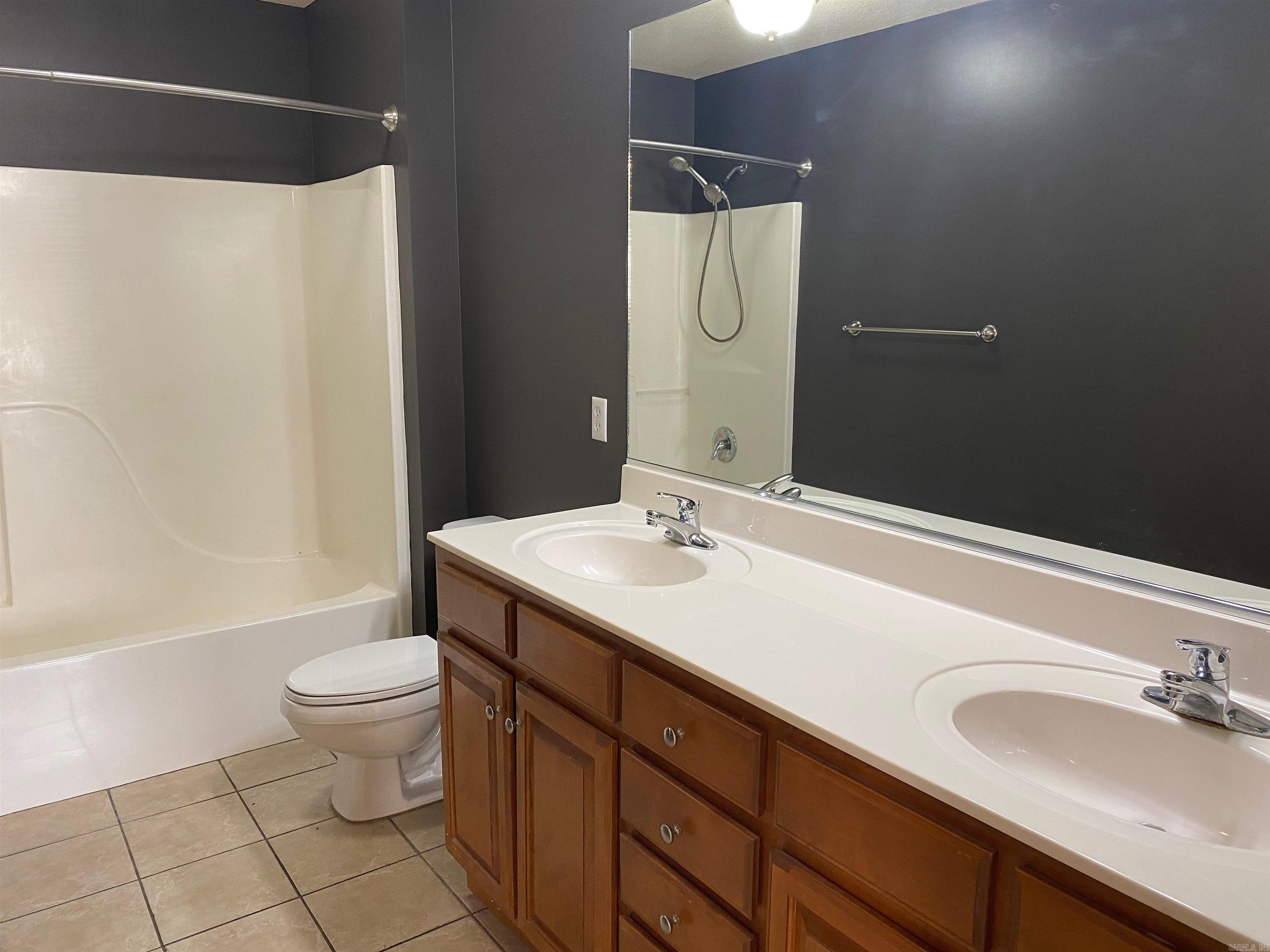 1312  Hemingway  Jonesboro, AR