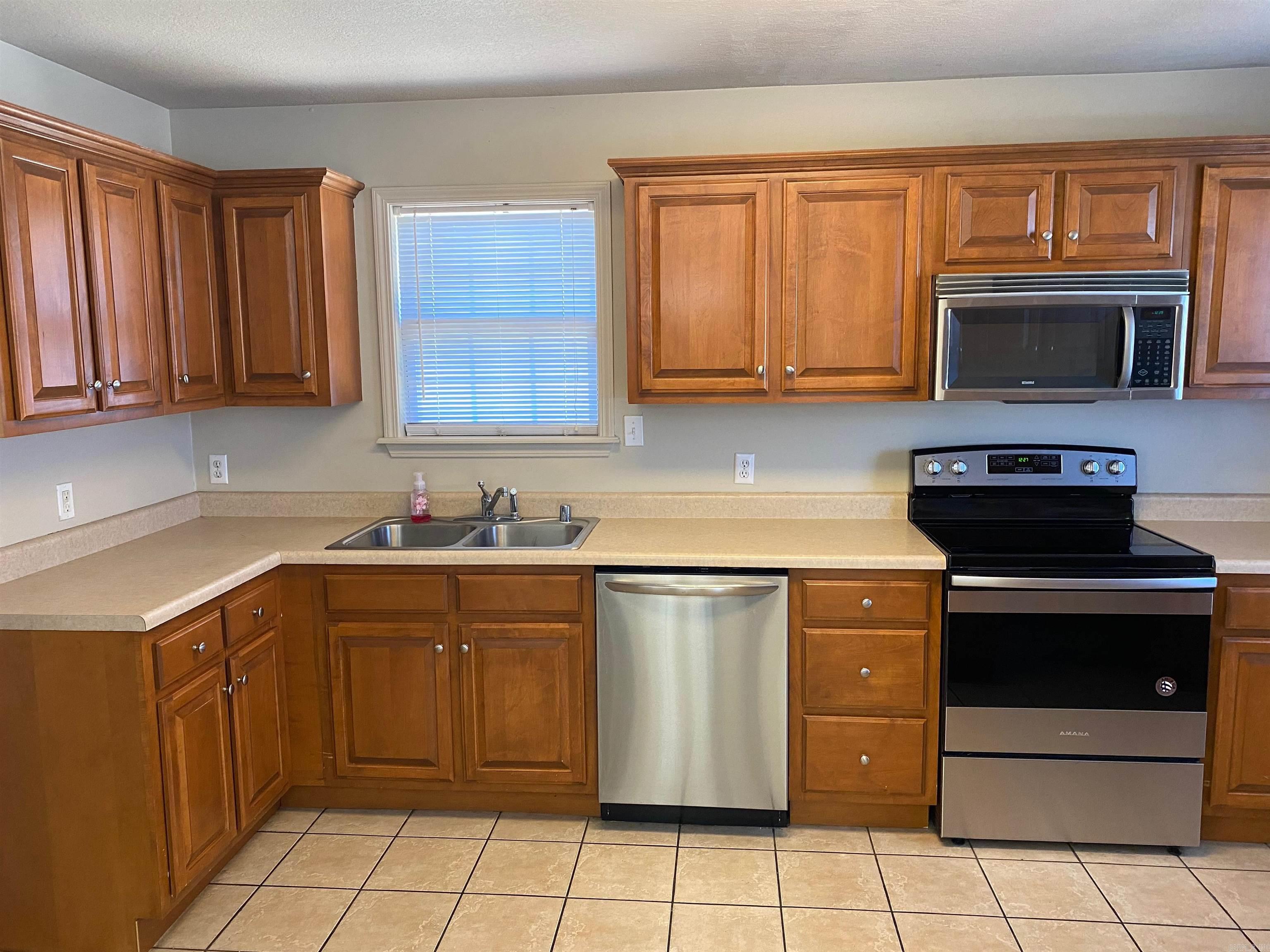 1312  Hemingway  Jonesboro, AR
