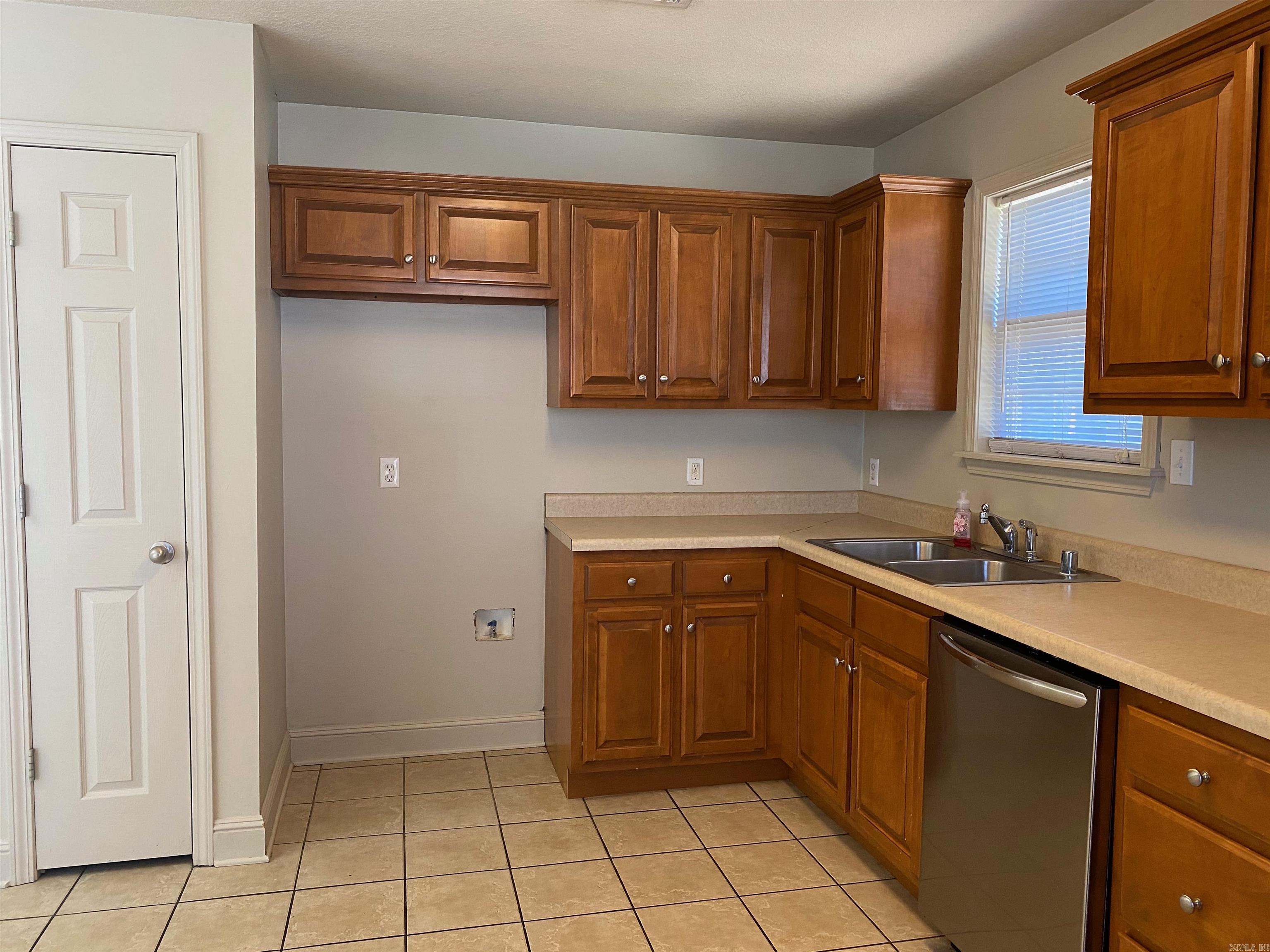 1312  Hemingway  Jonesboro, AR