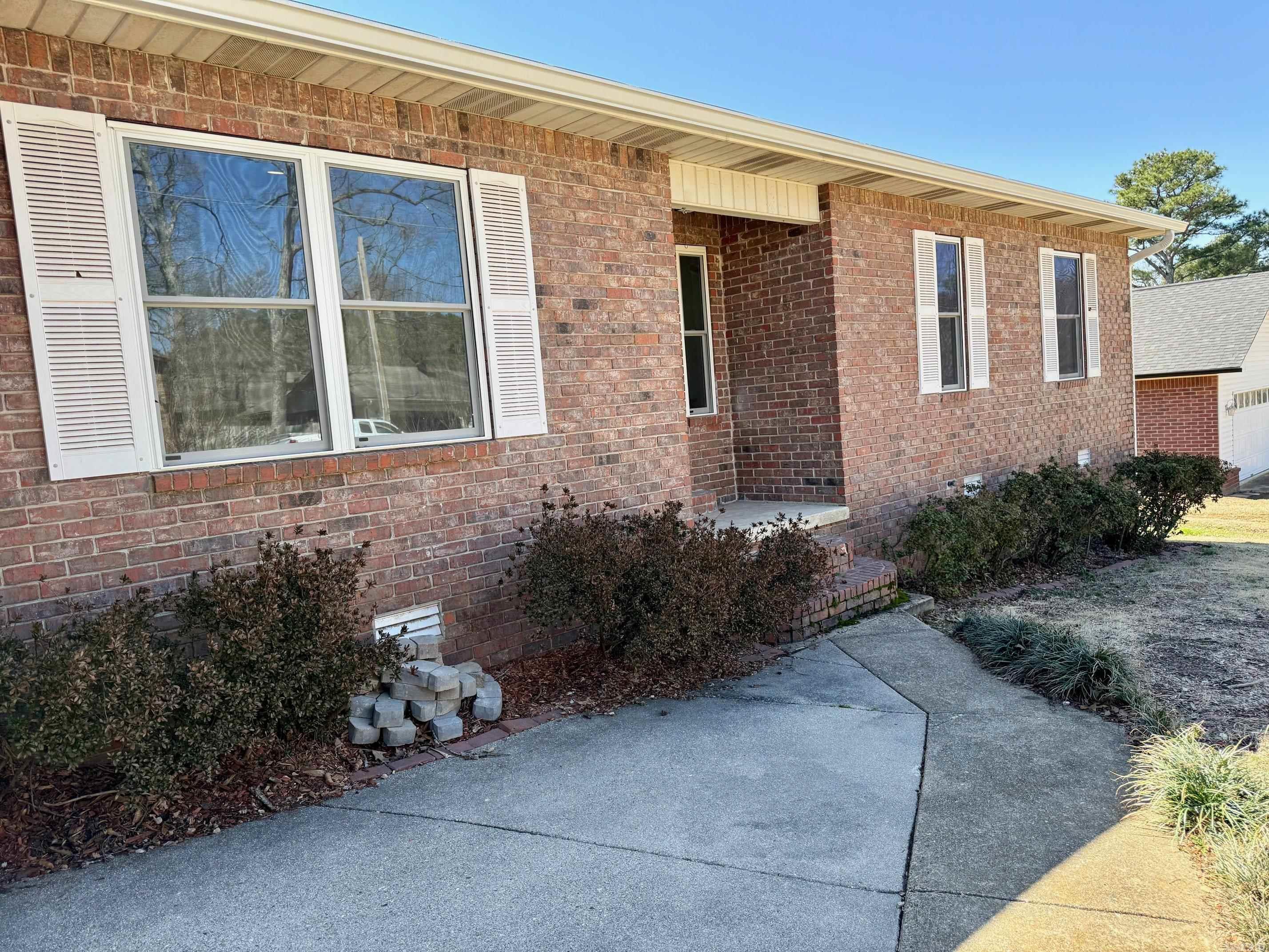 108  Chase  Hot Springs, AR