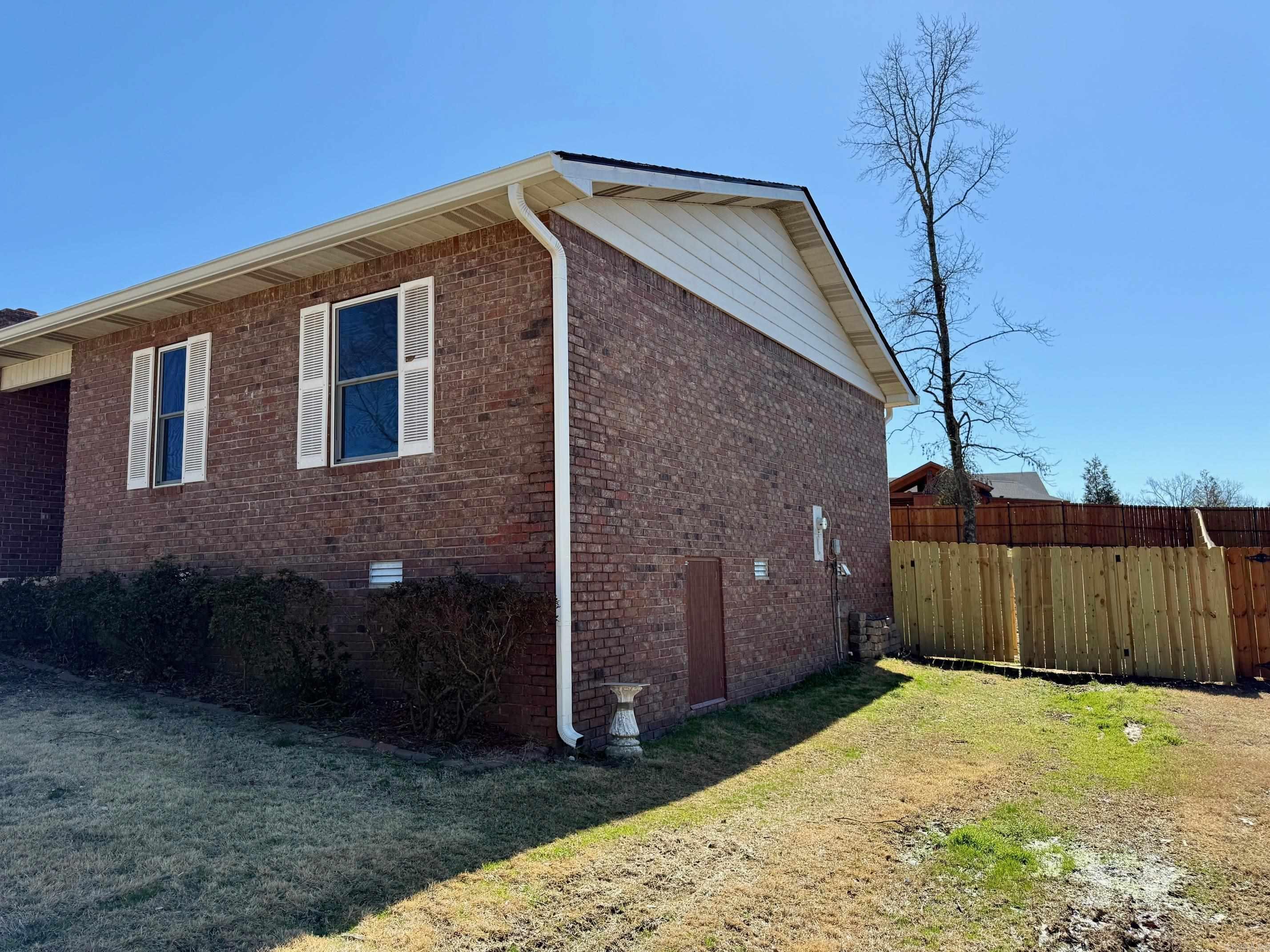 108  Chase  Hot Springs, AR