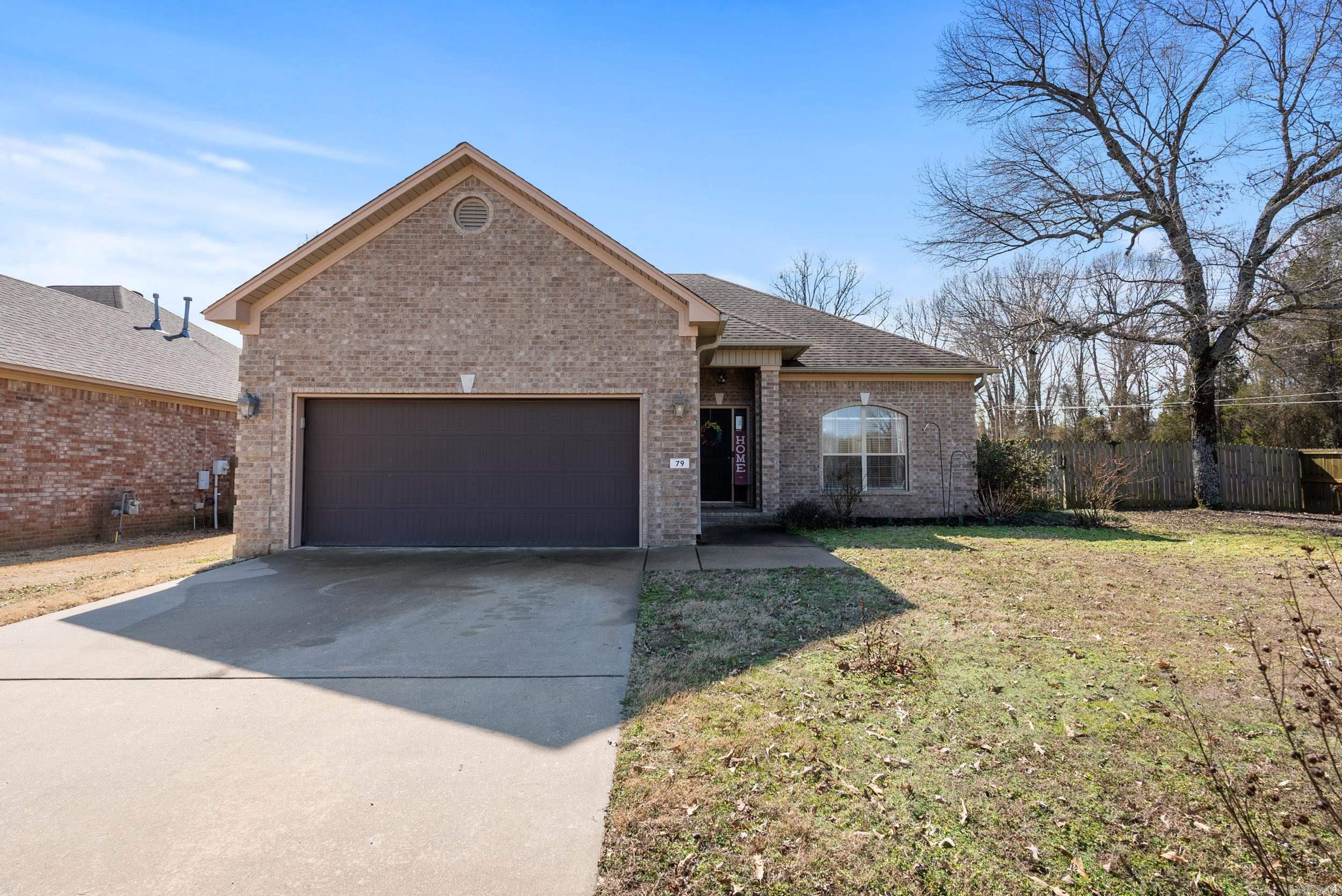 79  Oak Tree  Conway, AR