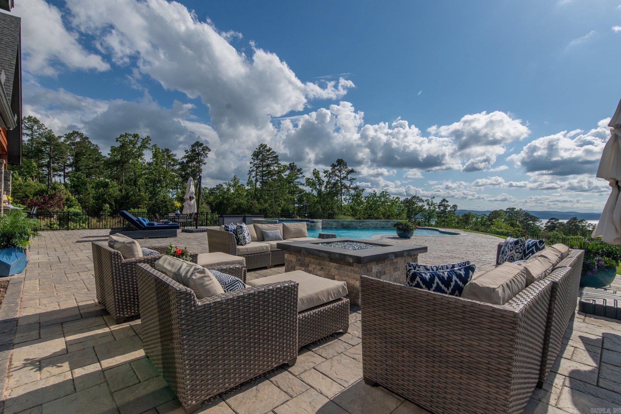 13909  Ridge Point  Roland, AR