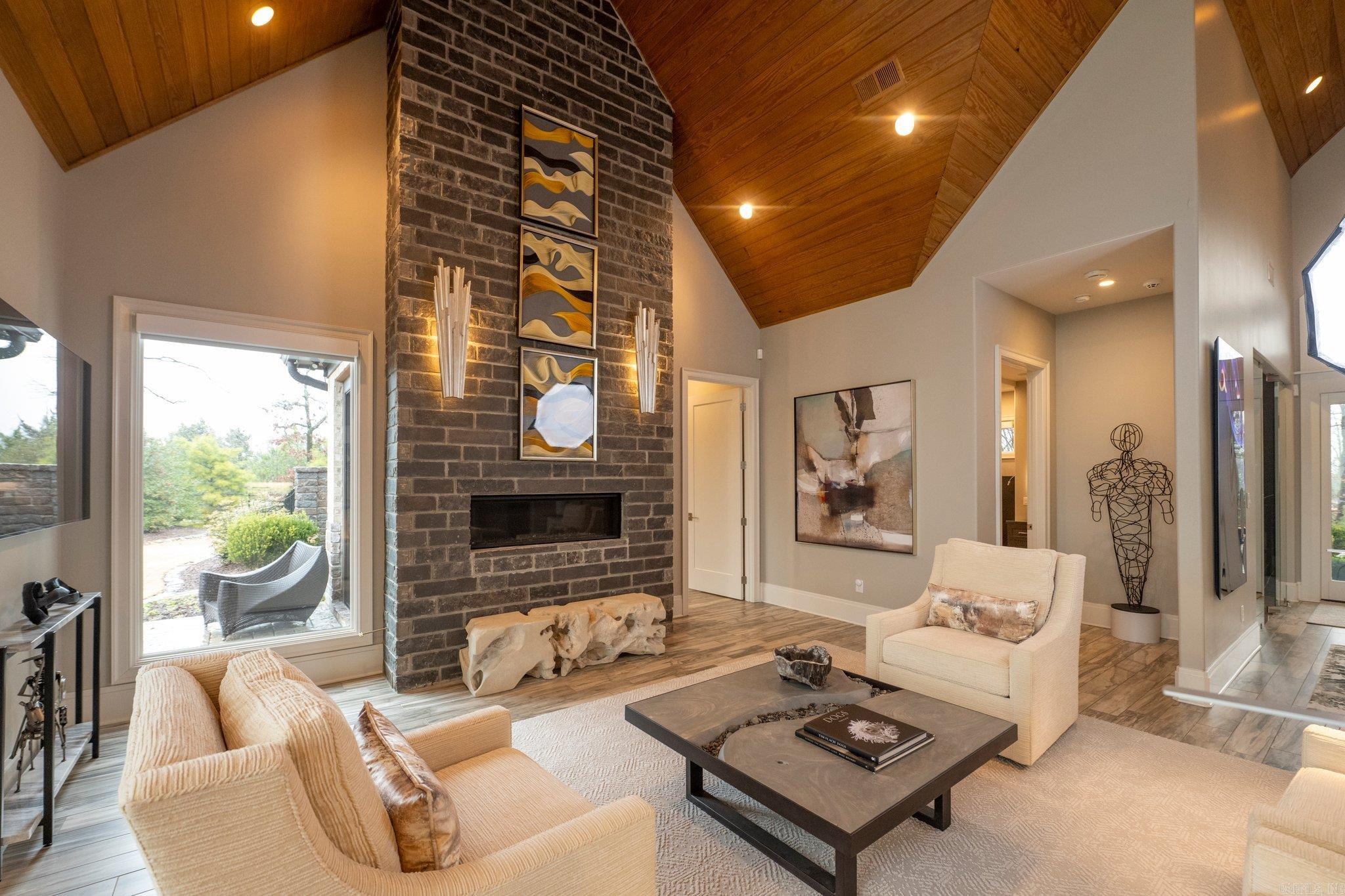 13909  Ridge Point  Roland, AR