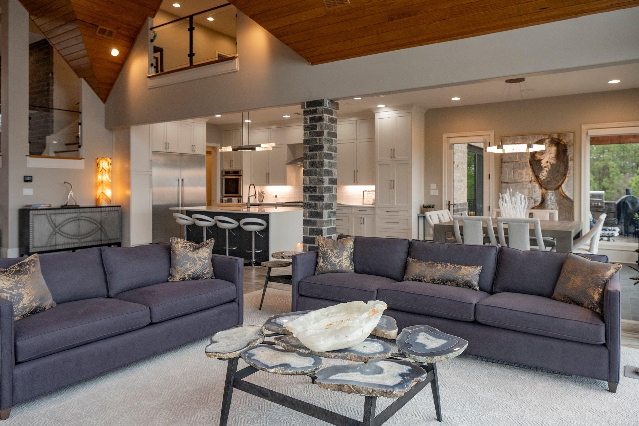 13909  Ridge Point  Roland, AR