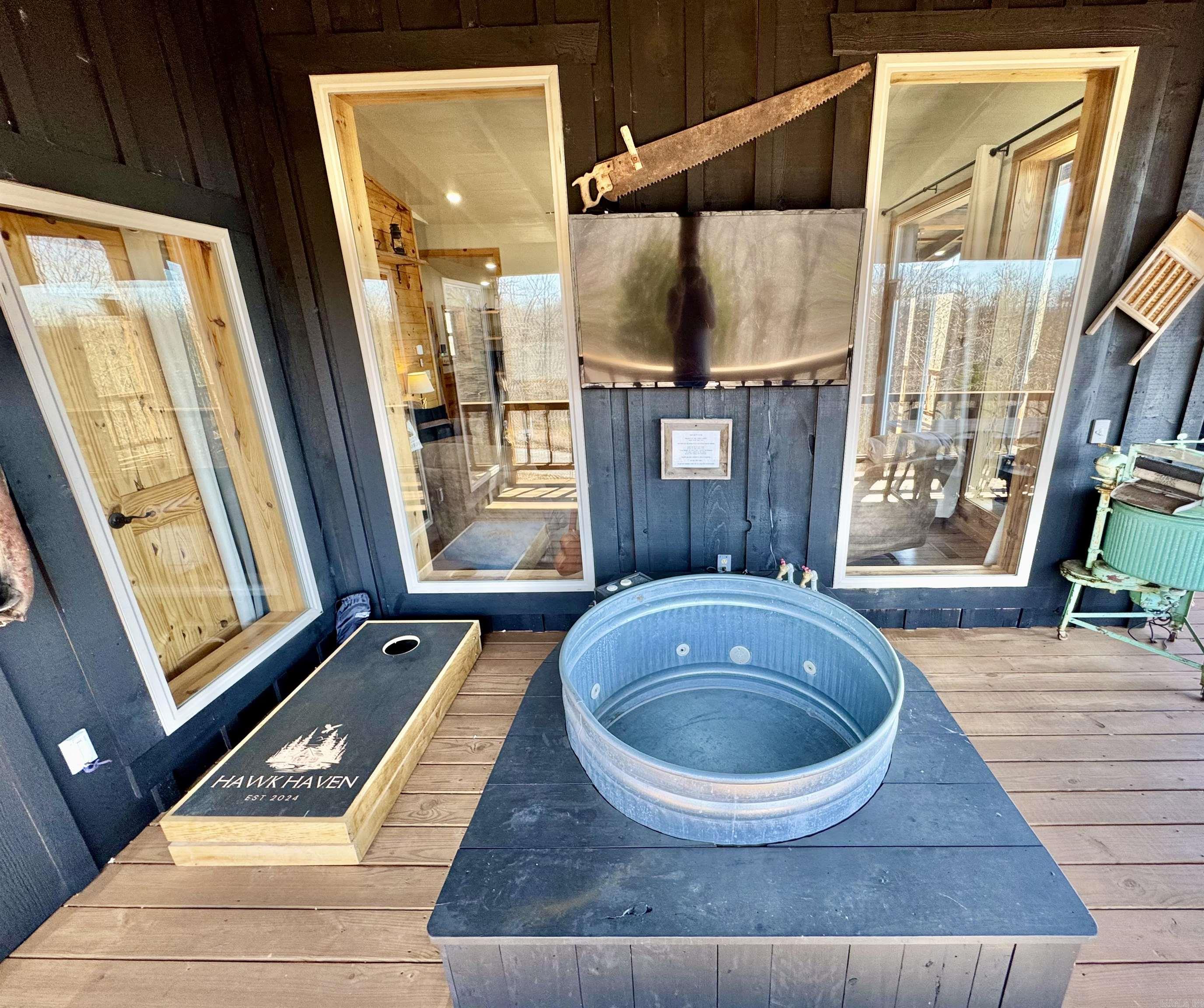 627  Mountain Crest Rd.  Mountain View, AR