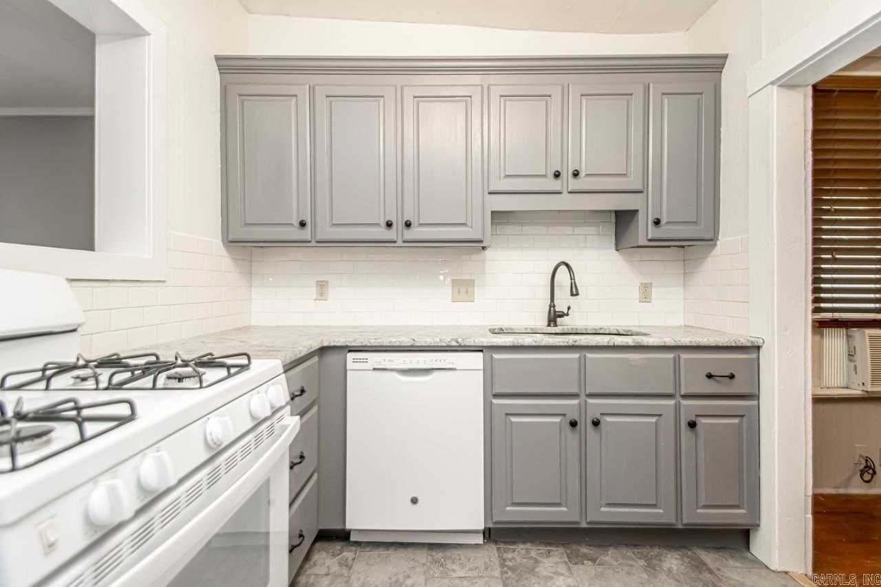 1405 S Cumberland St.  Little Rock, AR