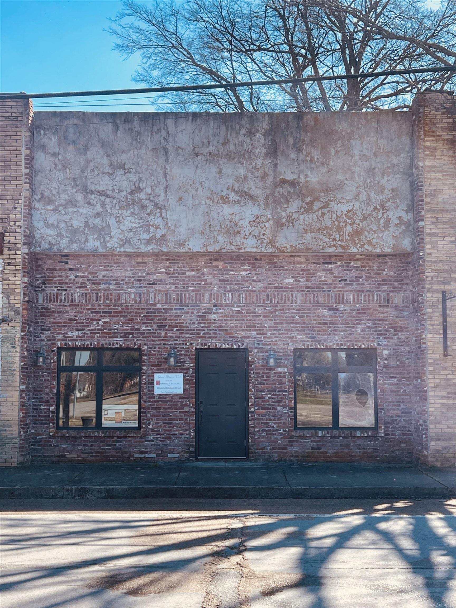 122 W Main  Cotton Plant, AR