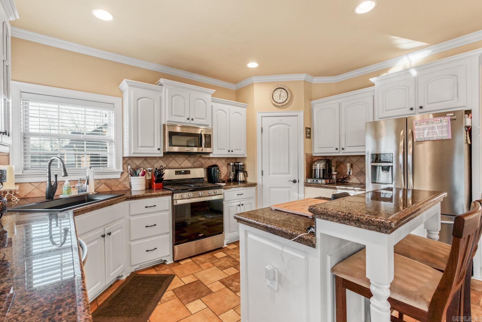 1713 Yorkshire Drive Benton, AR 72019