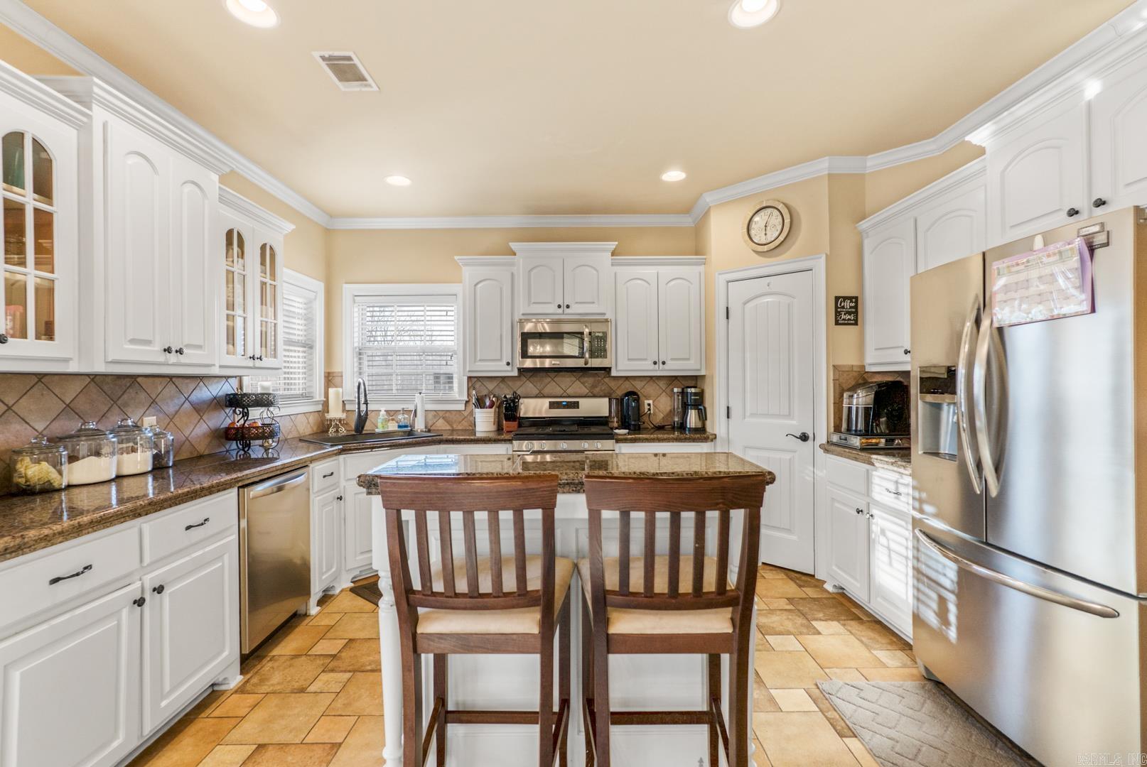 1713 Yorkshire Drive Benton, AR 72019