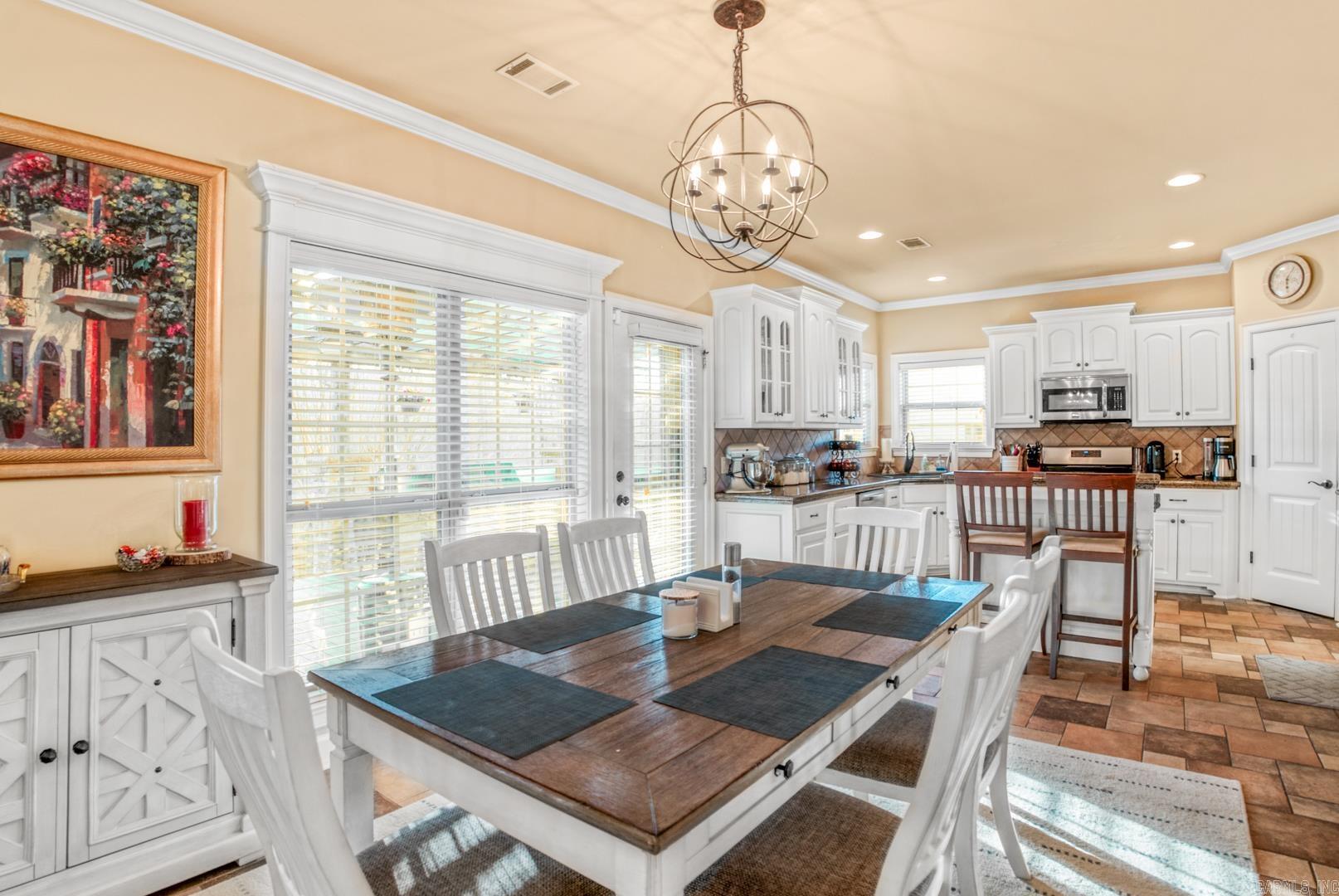 1713 Yorkshire Drive Benton, AR 72019