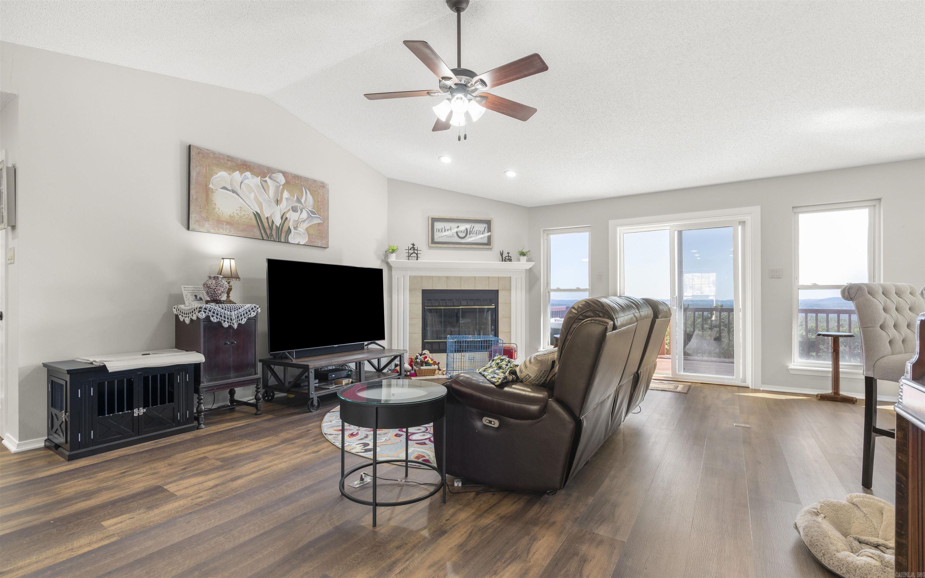 59  Almazan  Hot Springs Village, AR