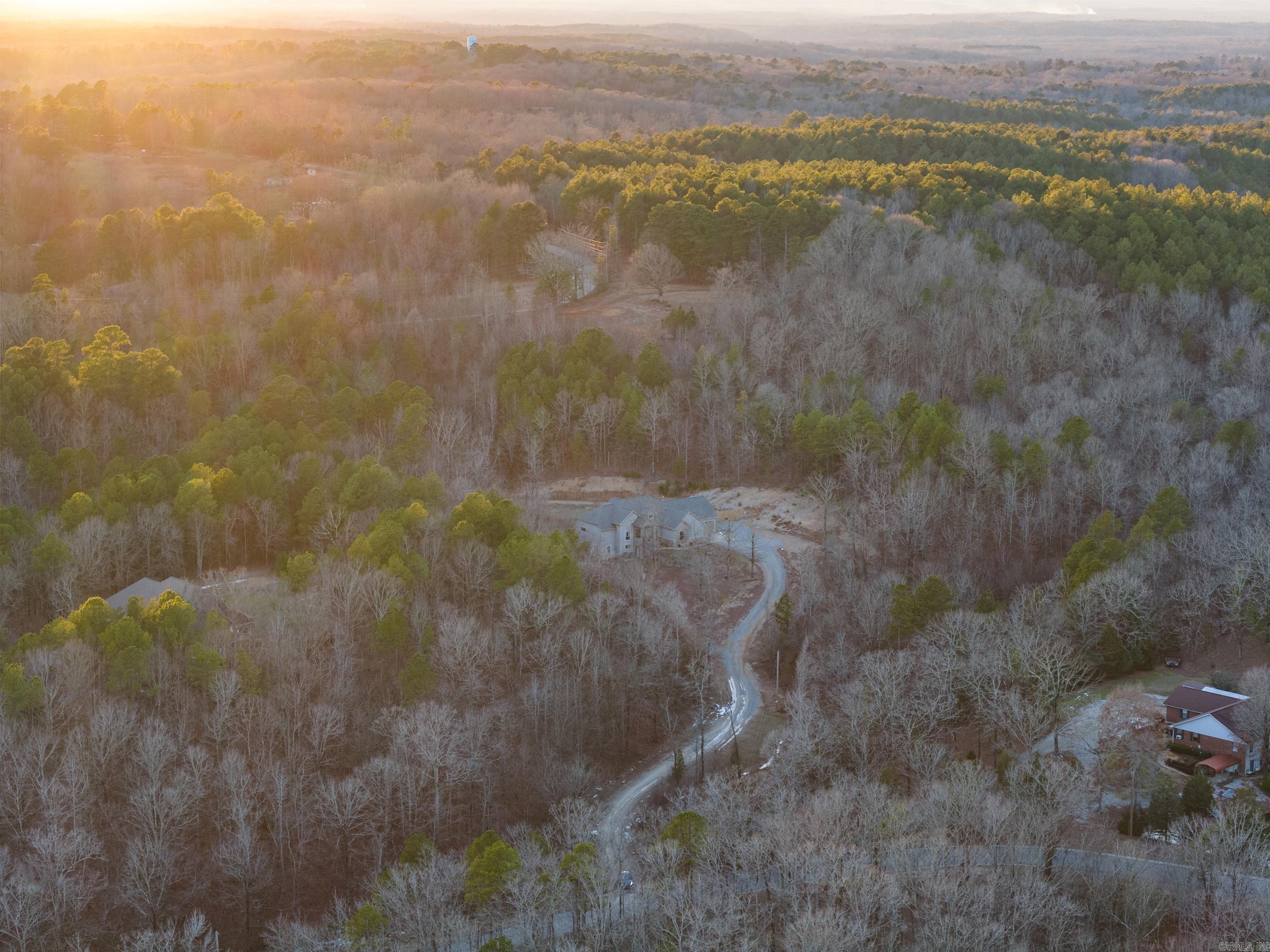 2711  Johnson Lane  Benton, AR
