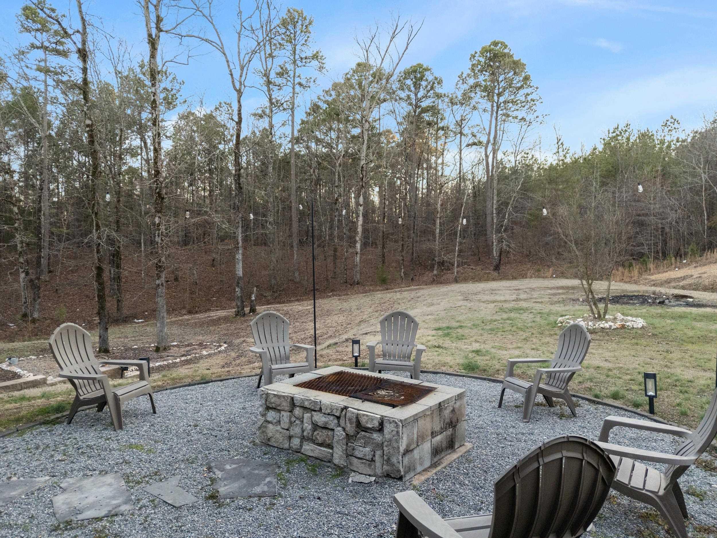 2711  Johnson Lane  Benton, AR