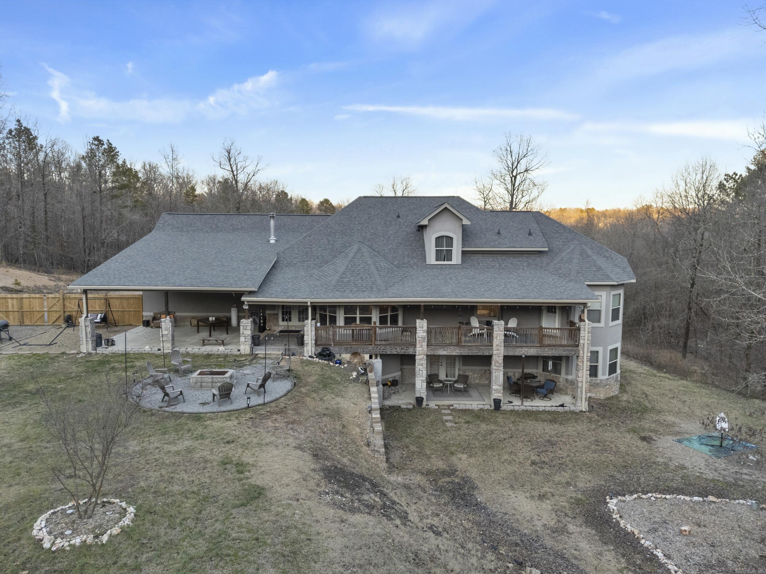 2711  Johnson Lane  Benton, AR