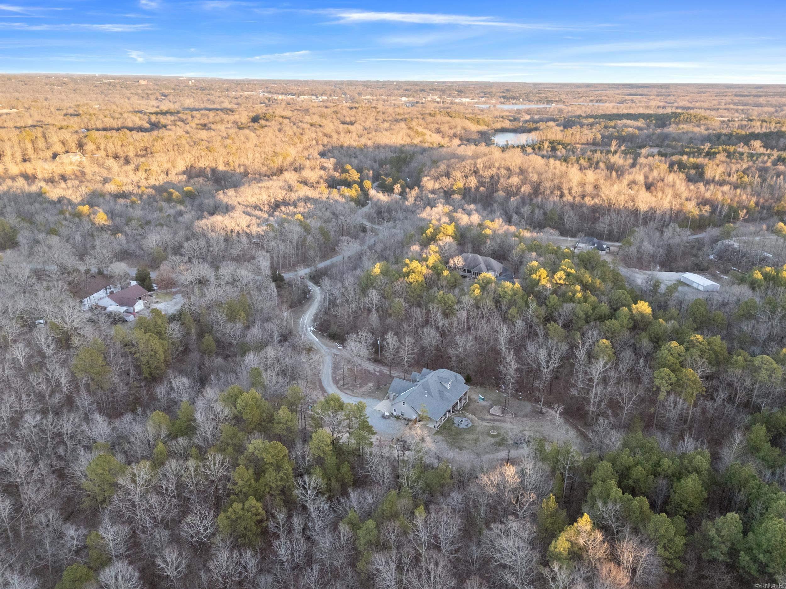 2711  Johnson Lane  Benton, AR