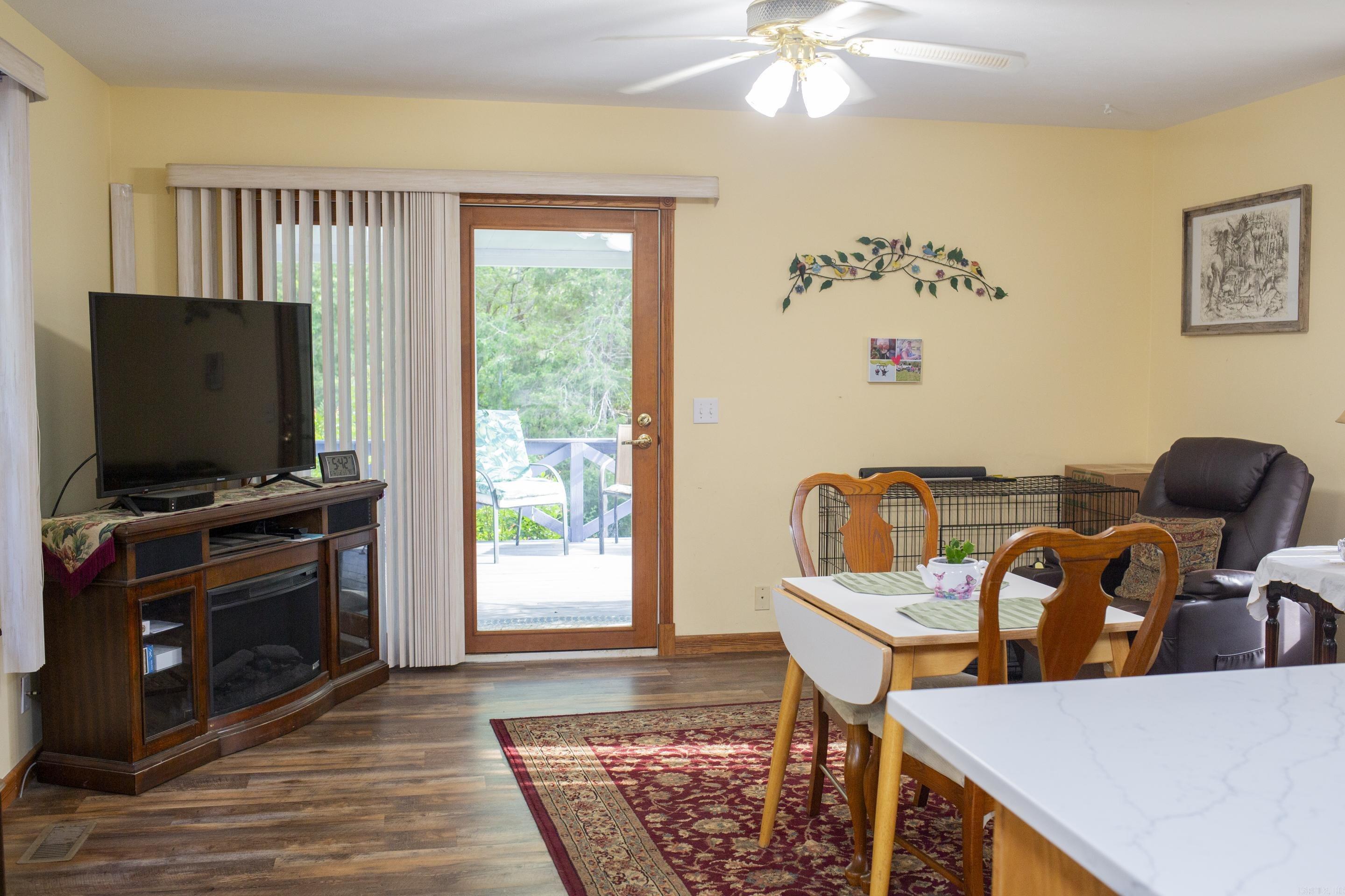 691  691 CR 901  Midway, AR