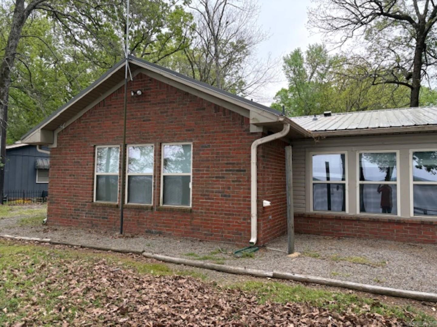 255  Pine Valley Loop  Houston, AR