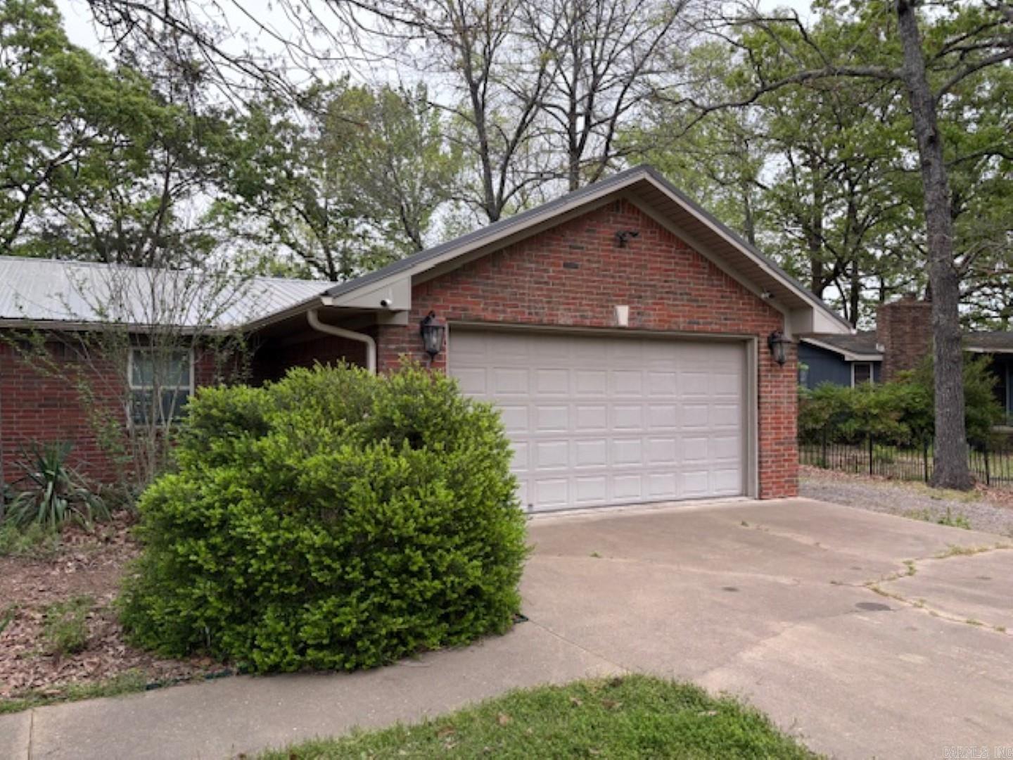 255  Pine Valley Loop  Houston, AR