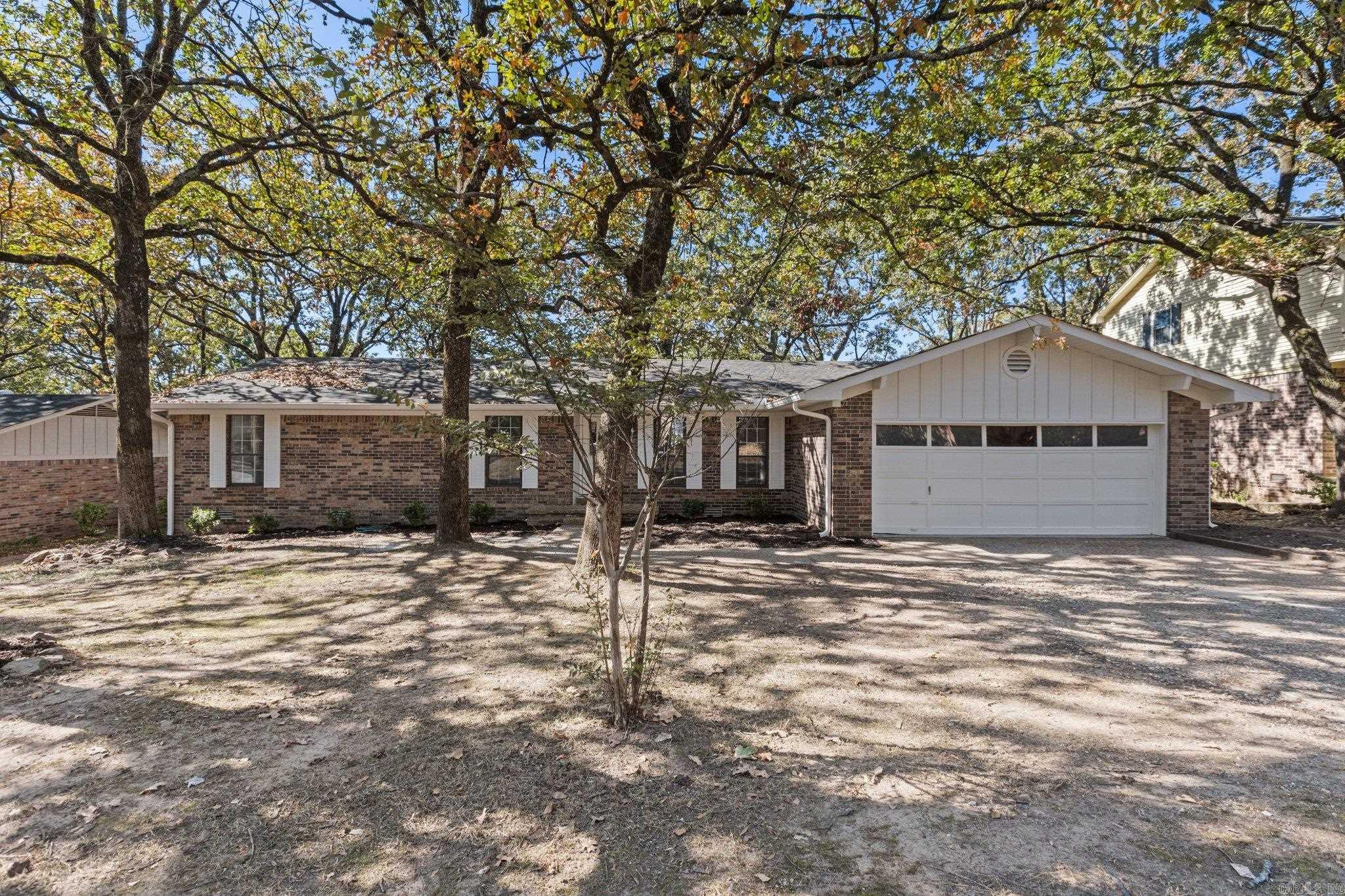 7613 Tomahawk Drive North Little Rock, AR 72116