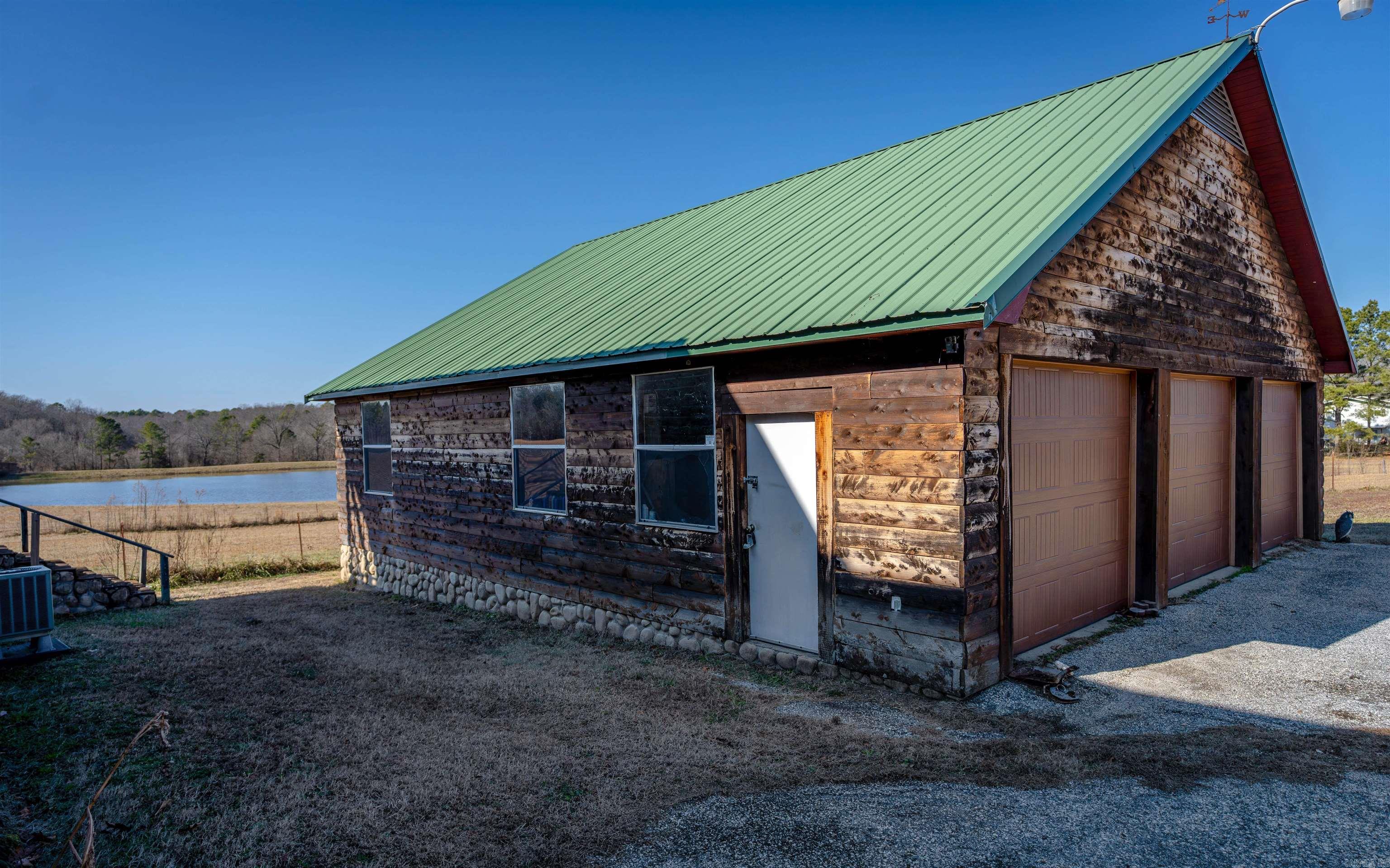 2098 S Moore  Hot Springs, AR