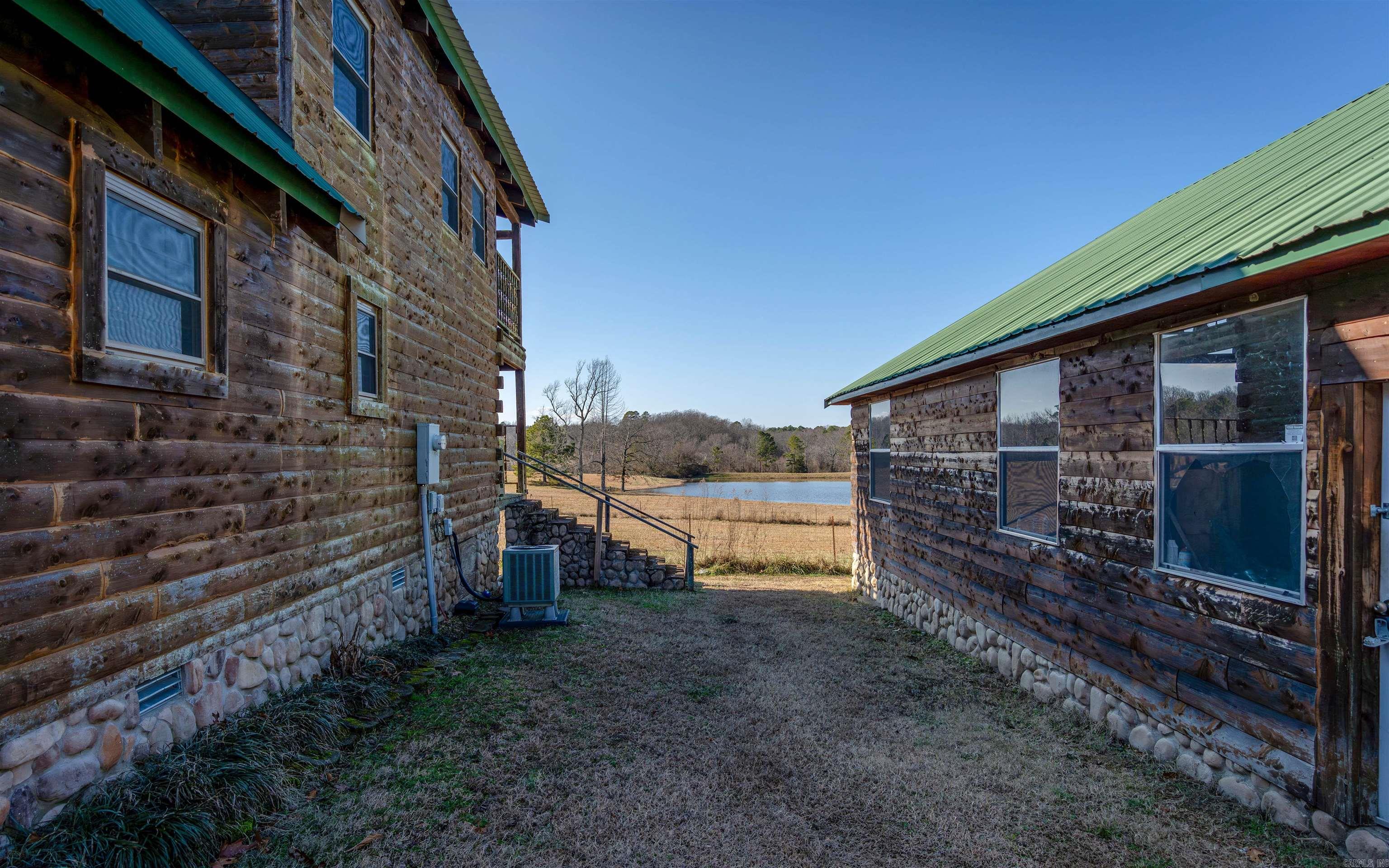 2098 S Moore  Hot Springs, AR