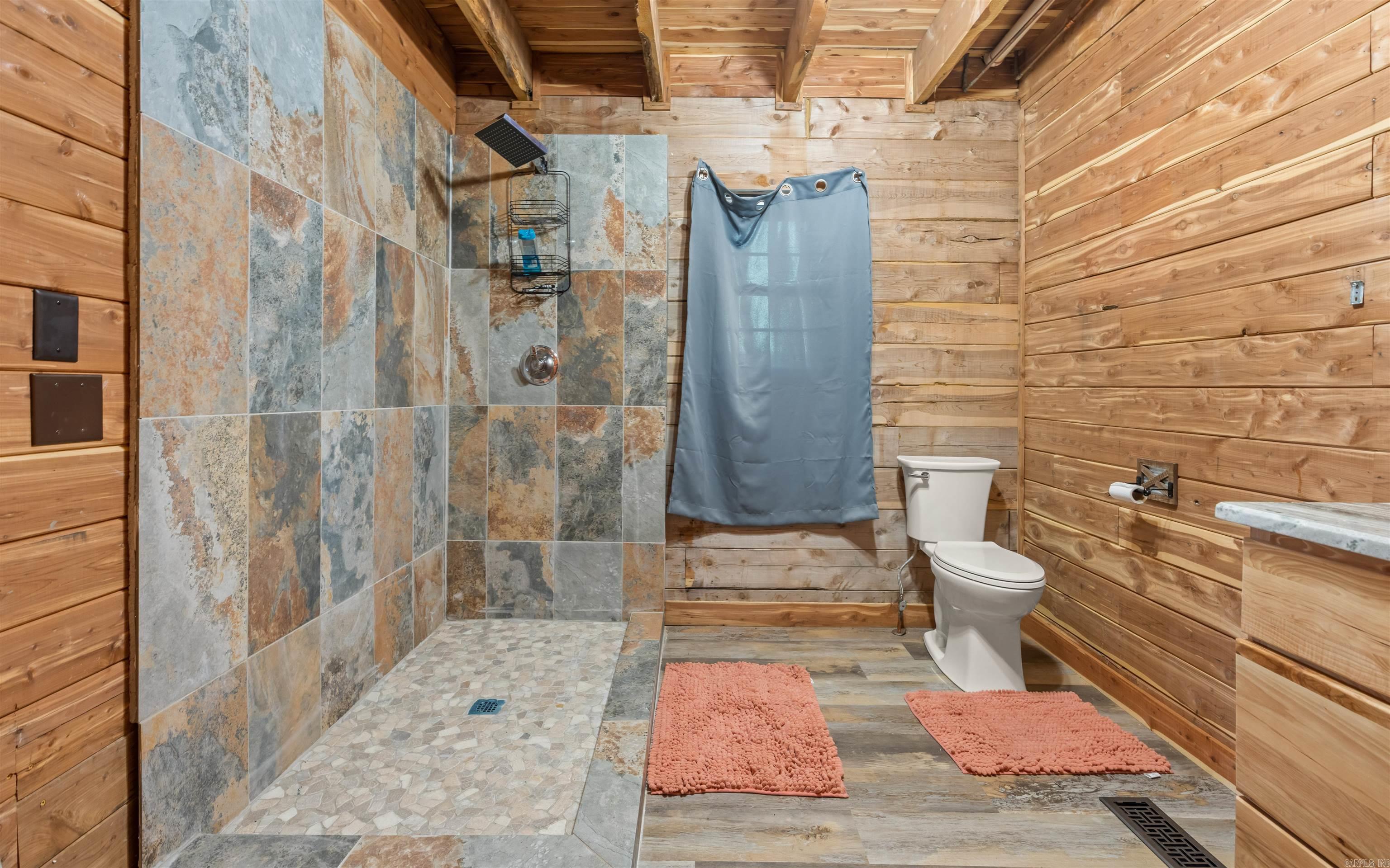 2098 S Moore  Hot Springs, AR