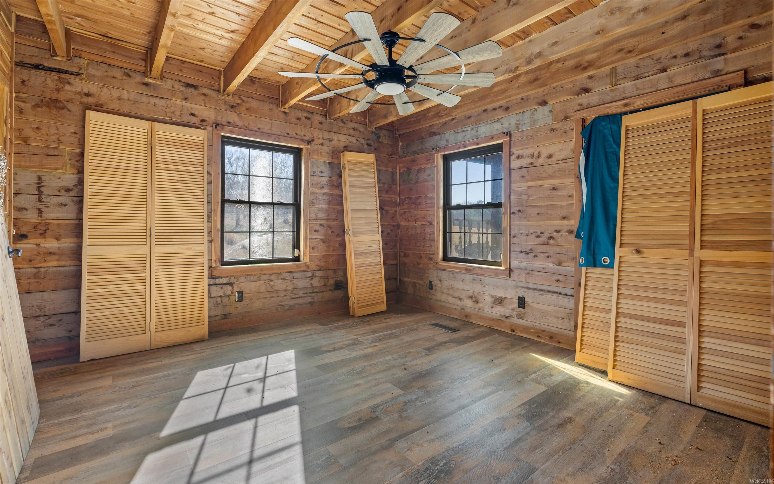 2098 S Moore  Hot Springs, AR