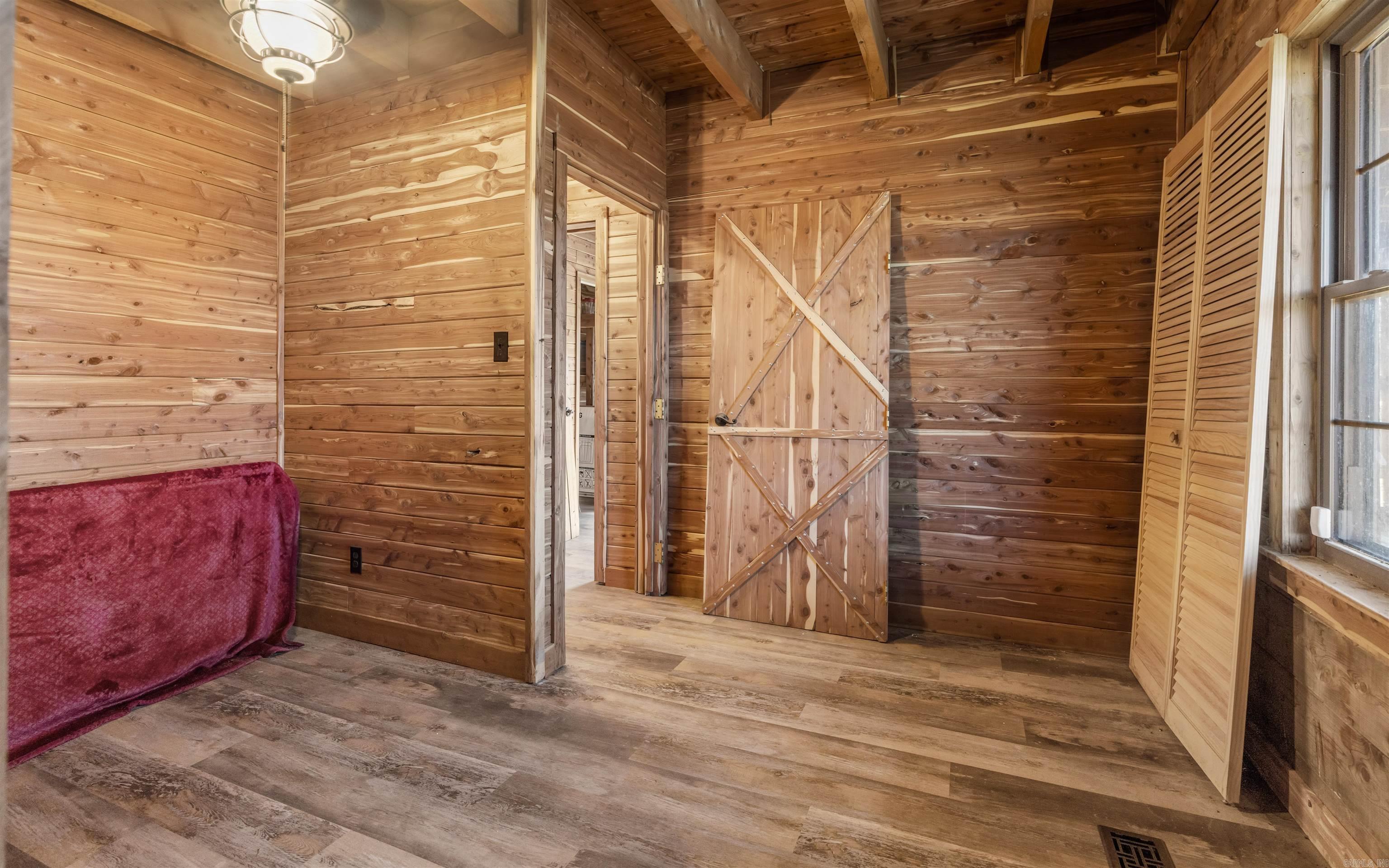2098 S Moore  Hot Springs, AR