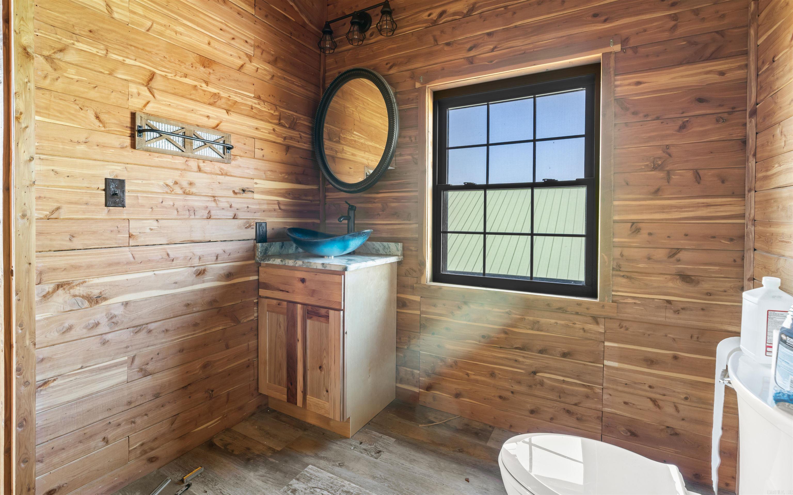 2098 S Moore  Hot Springs, AR