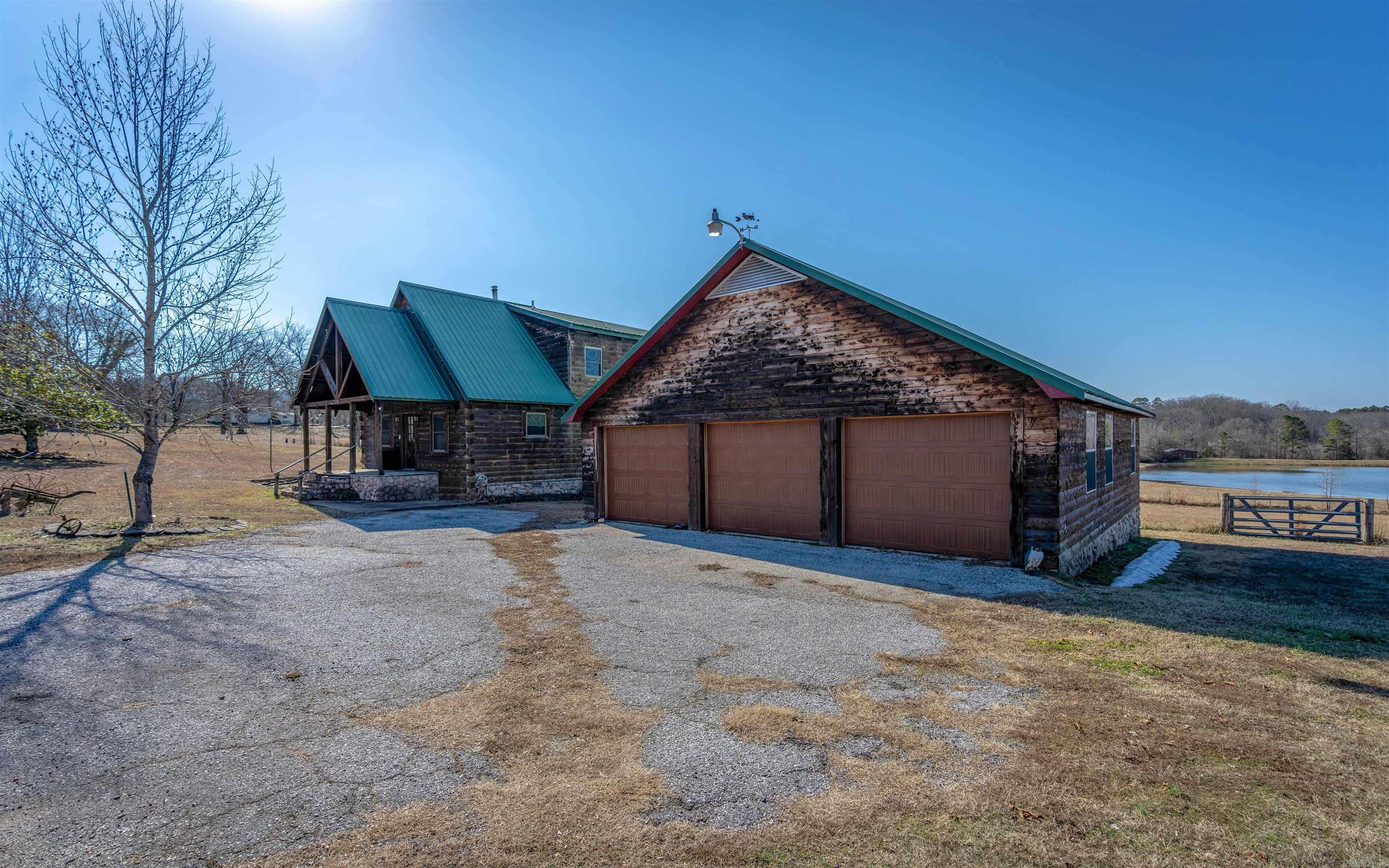 2098 S Moore  Hot Springs, AR