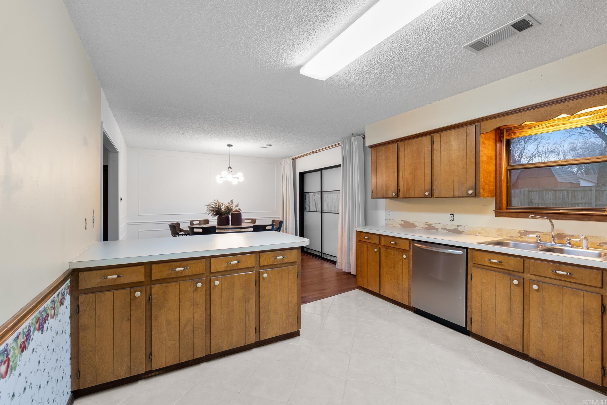 3182  Stimple  Conway, AR