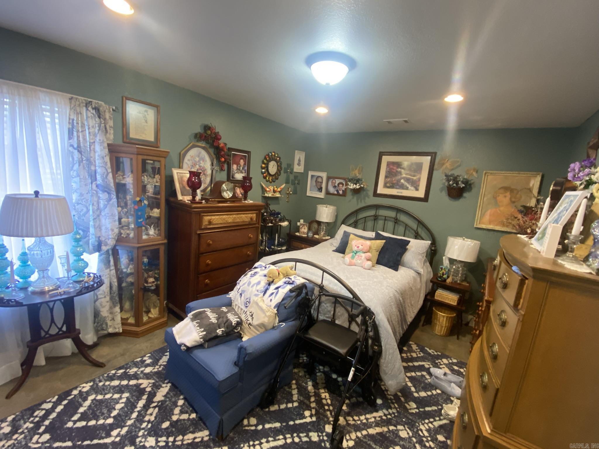 656  Pitard  Mountain View, AR