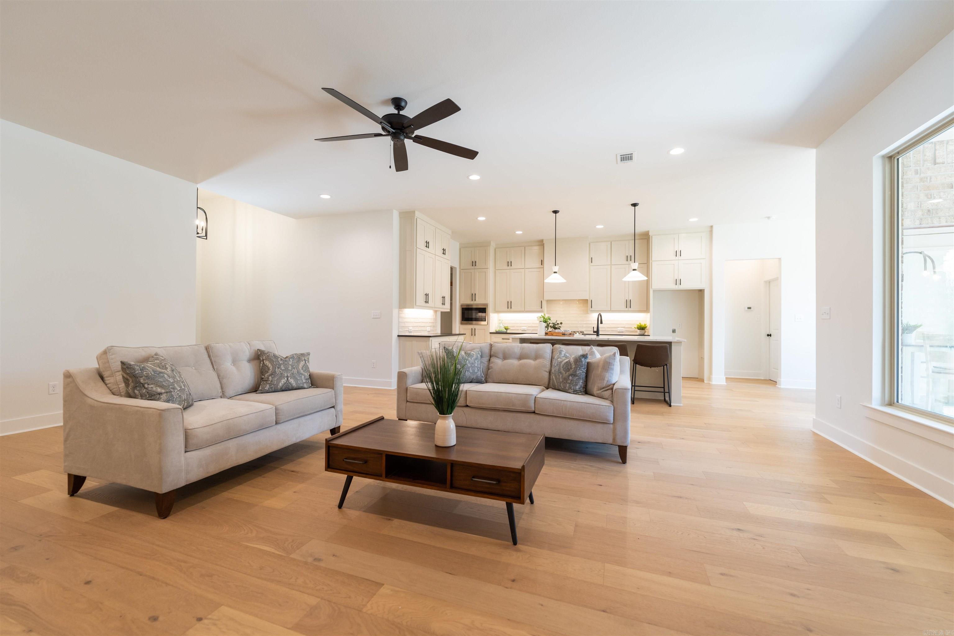 15004  Matterhorn  Maumelle, AR