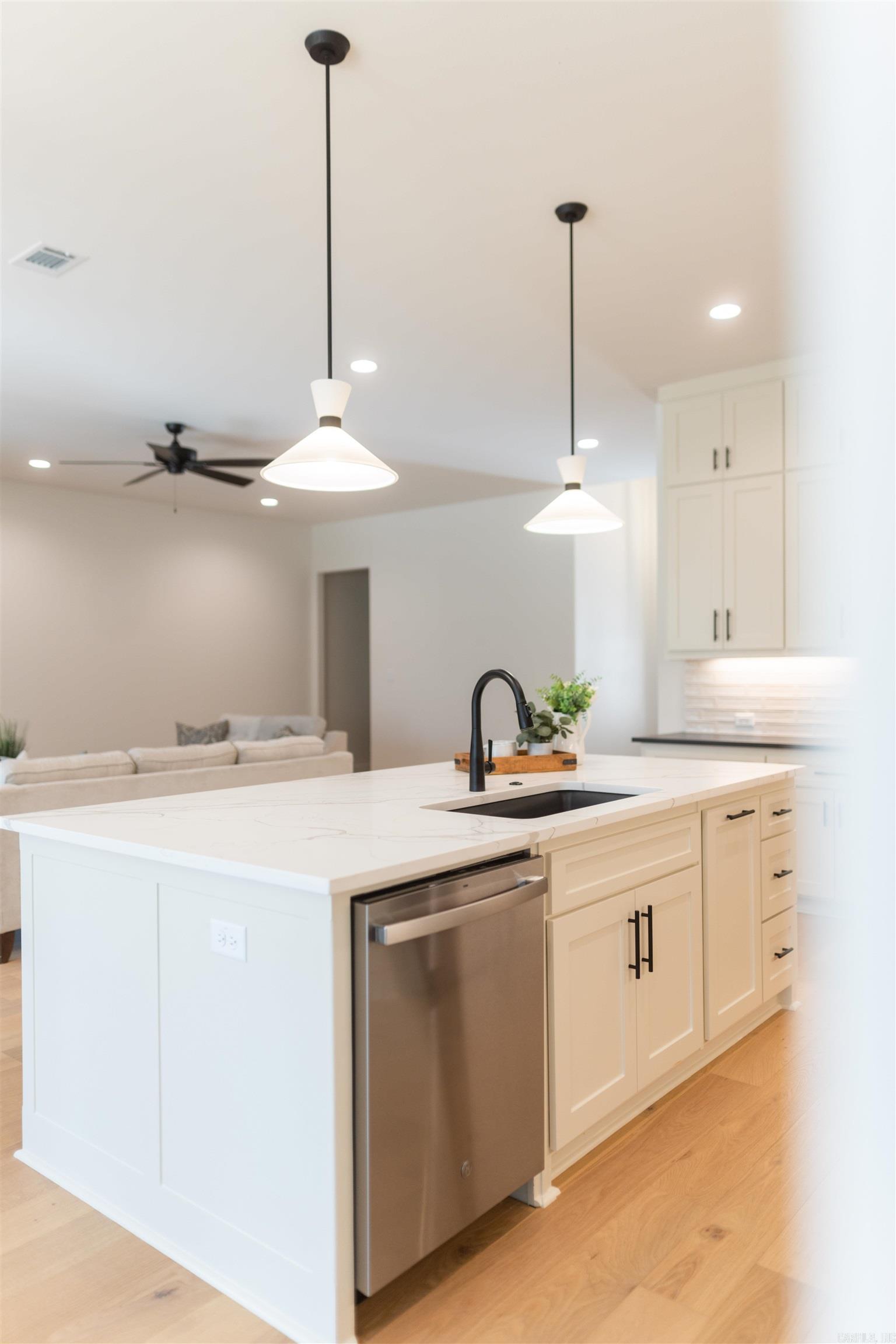 15004  Matterhorn  Maumelle, AR