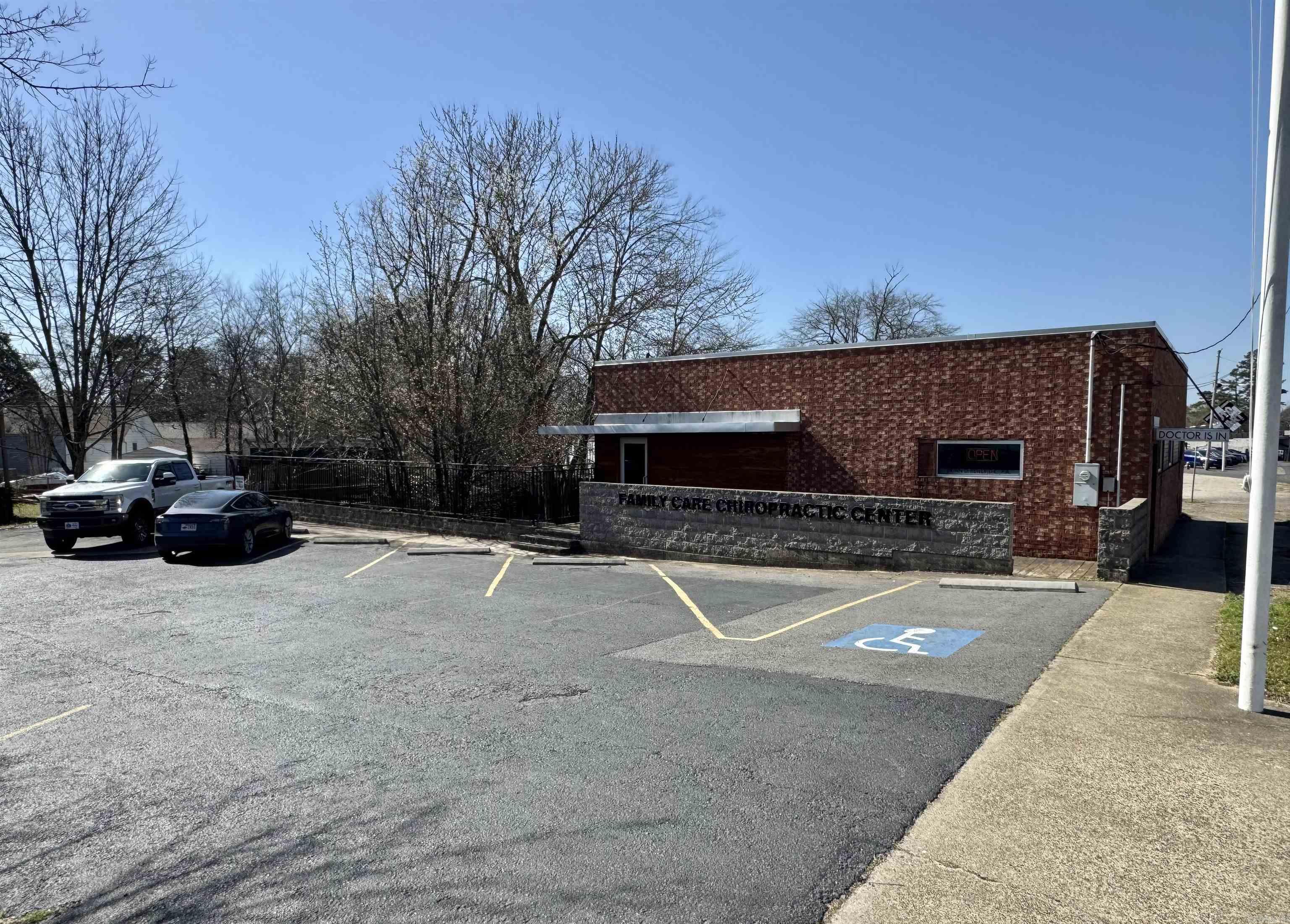 711  Albert Pike Rd  Hot Springs, AR