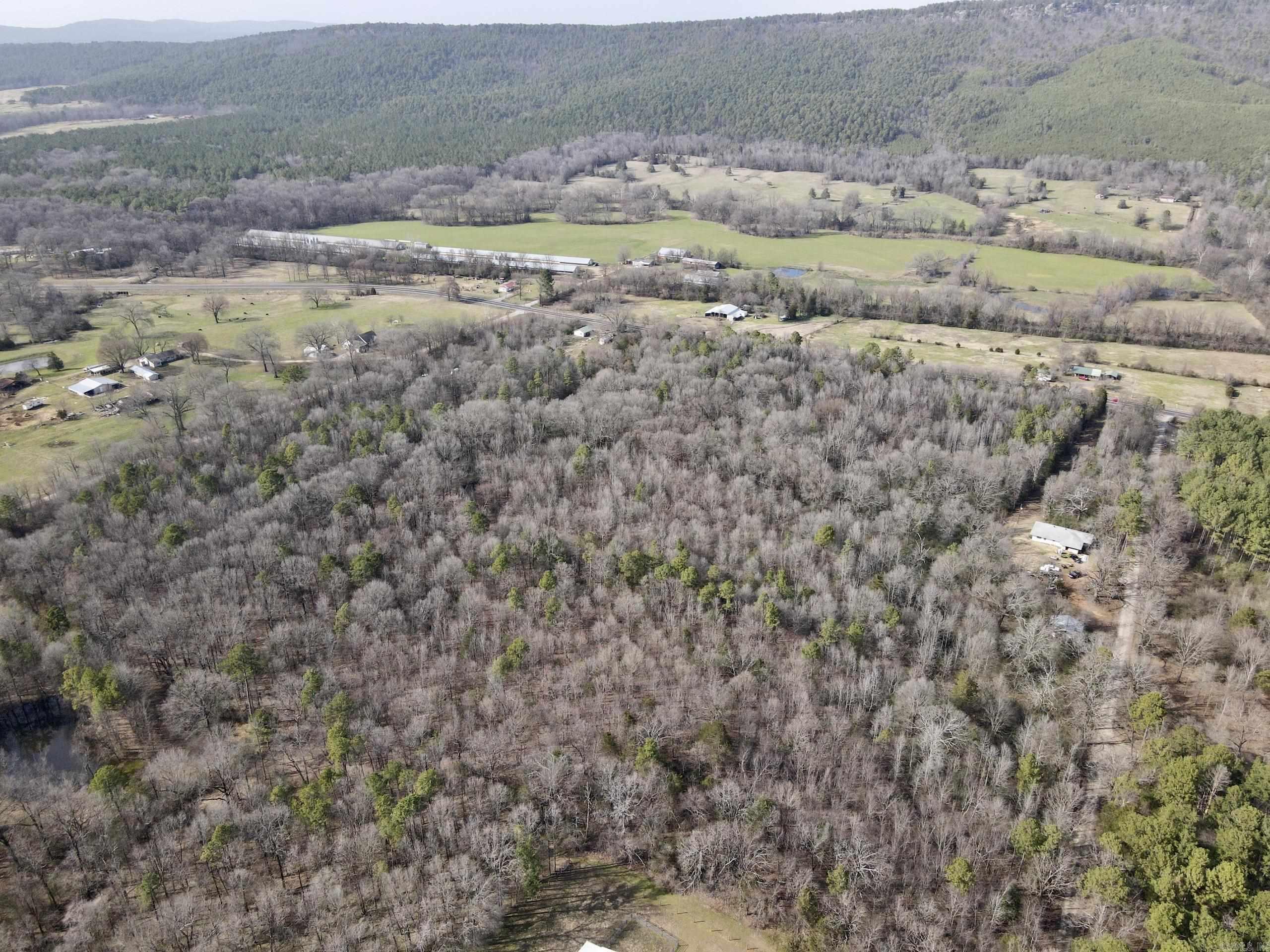 201  Oak Hill  Adona, AR
