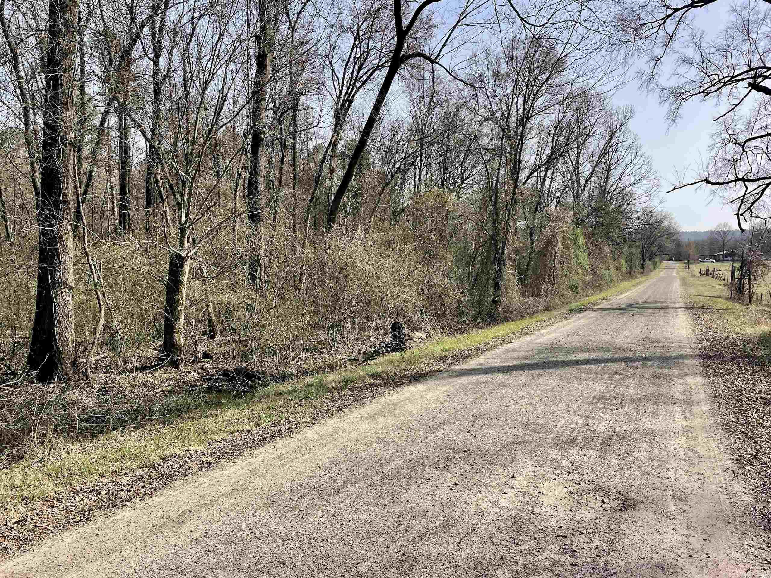 201  Oak Hill  Adona, AR