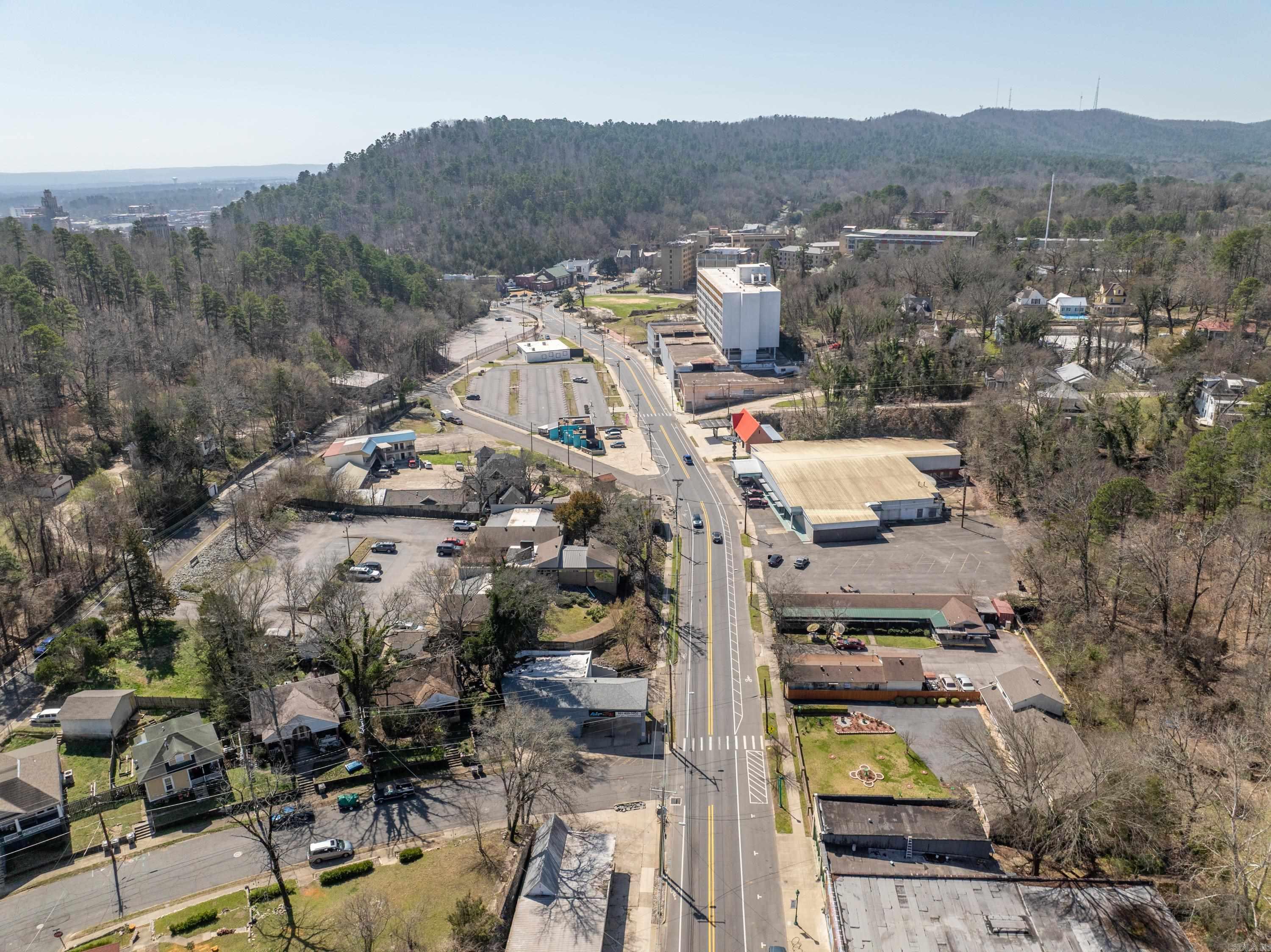 340  Park  Hot Springs, AR