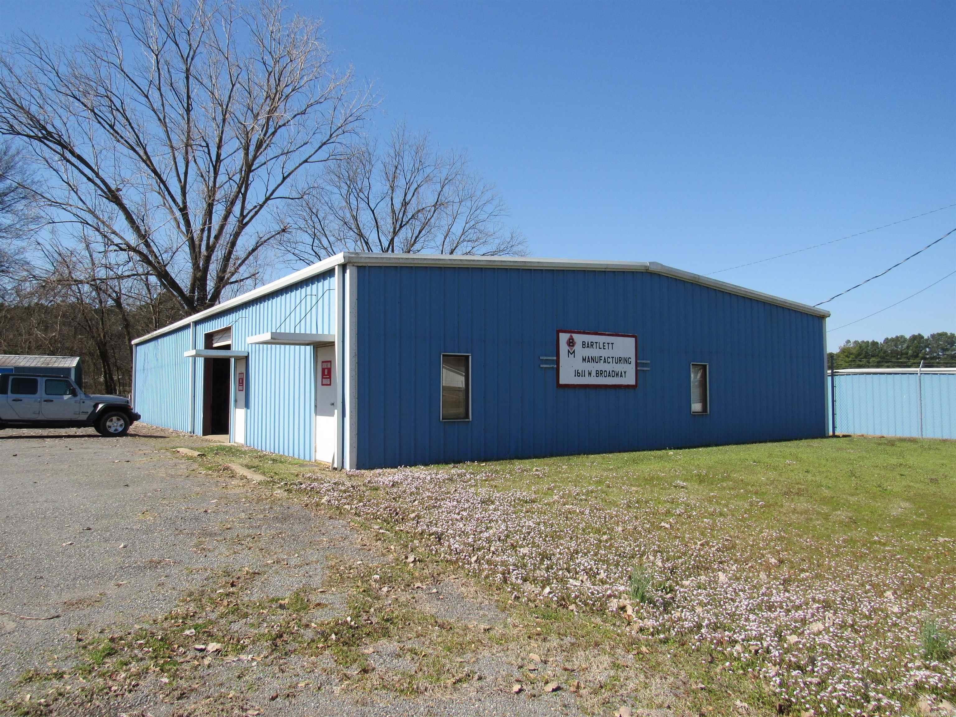 1611 W BROADWAY  Morrilton, AR