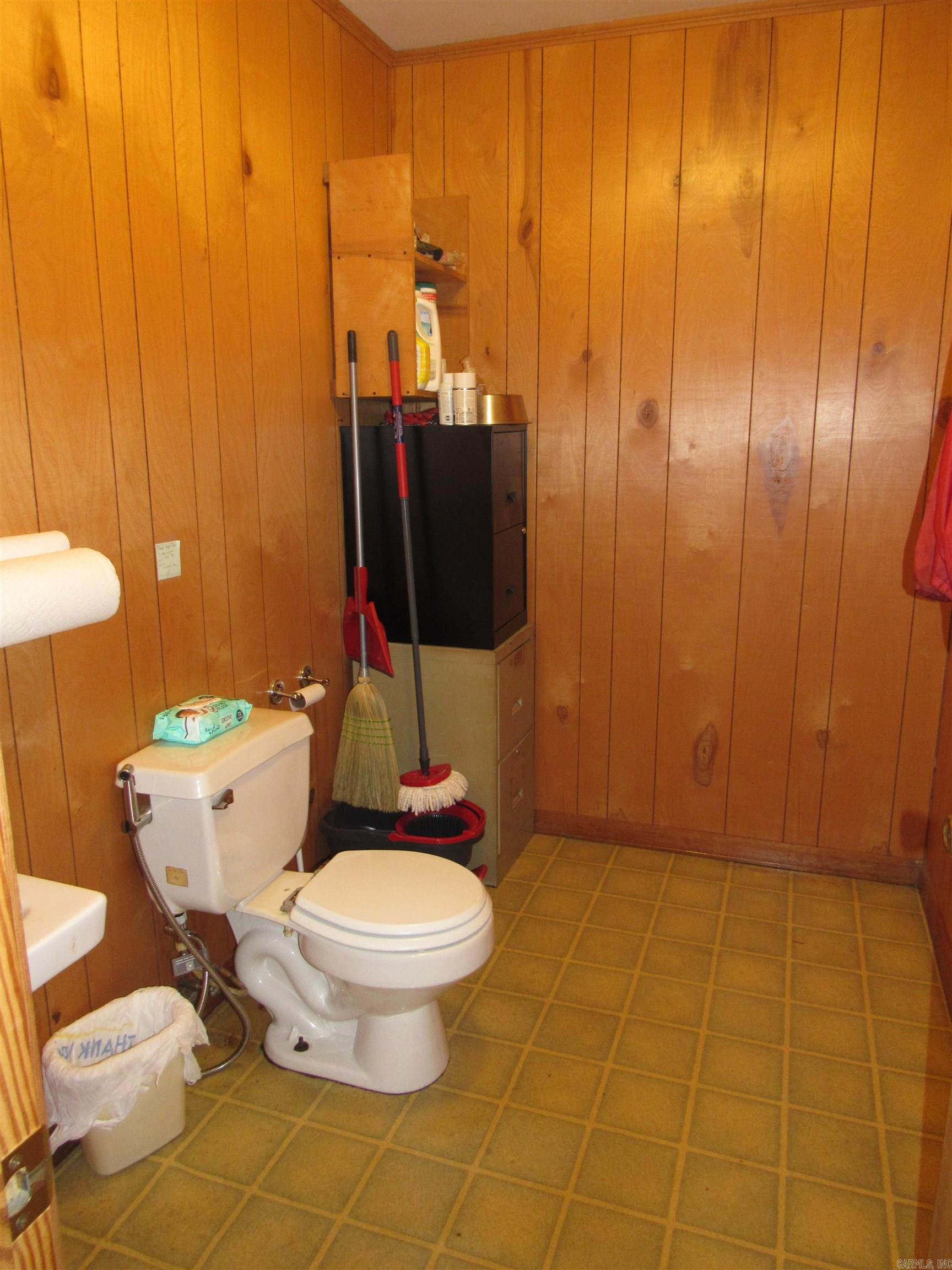 1611 W BROADWAY  Morrilton, AR