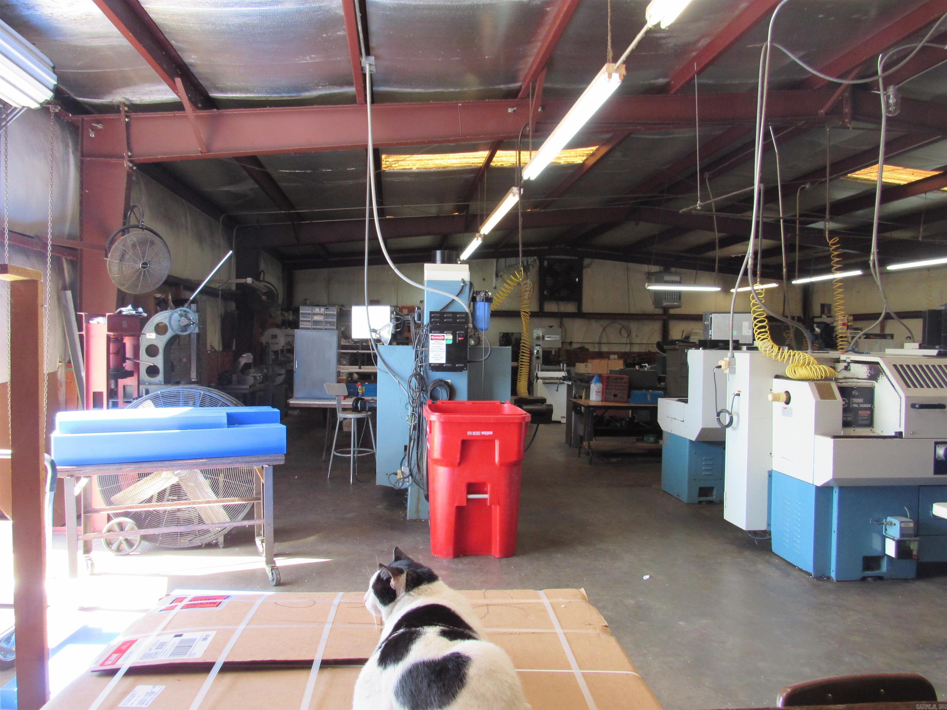 1611 W BROADWAY  Morrilton, AR