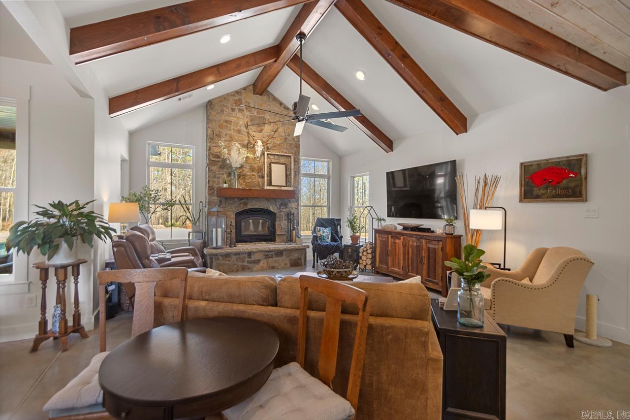 1520  Midland  Alexander, AR
