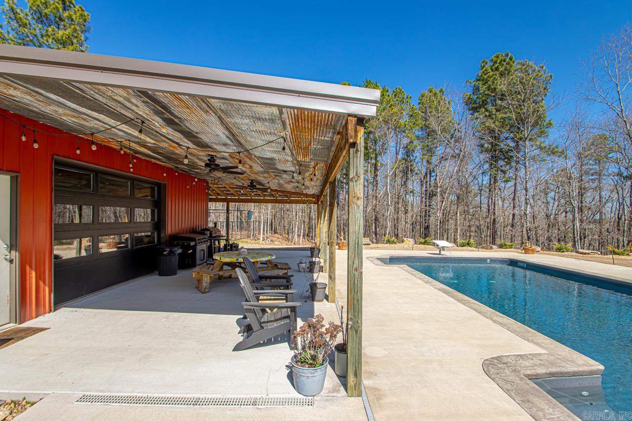 1520  Midland  Alexander, AR
