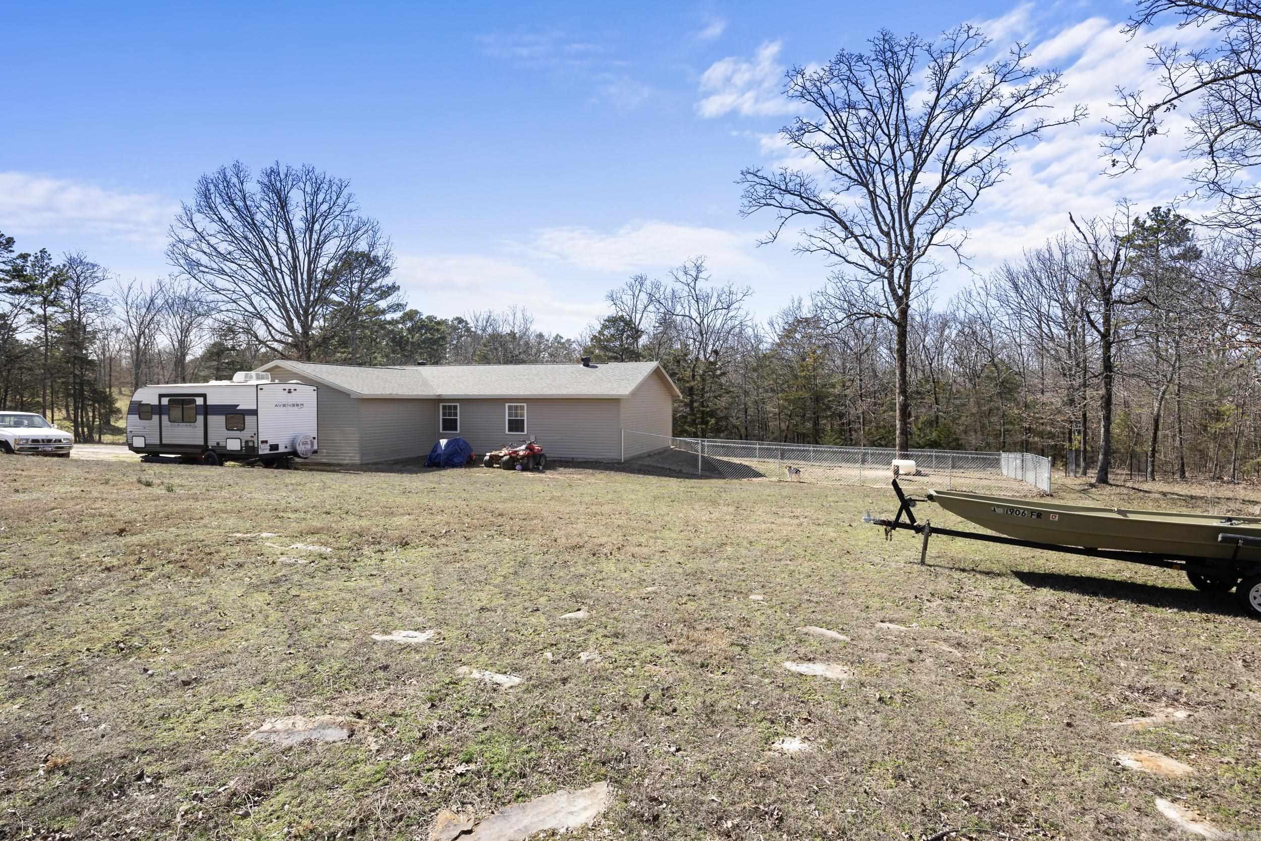7136  Highway 333  London, AR