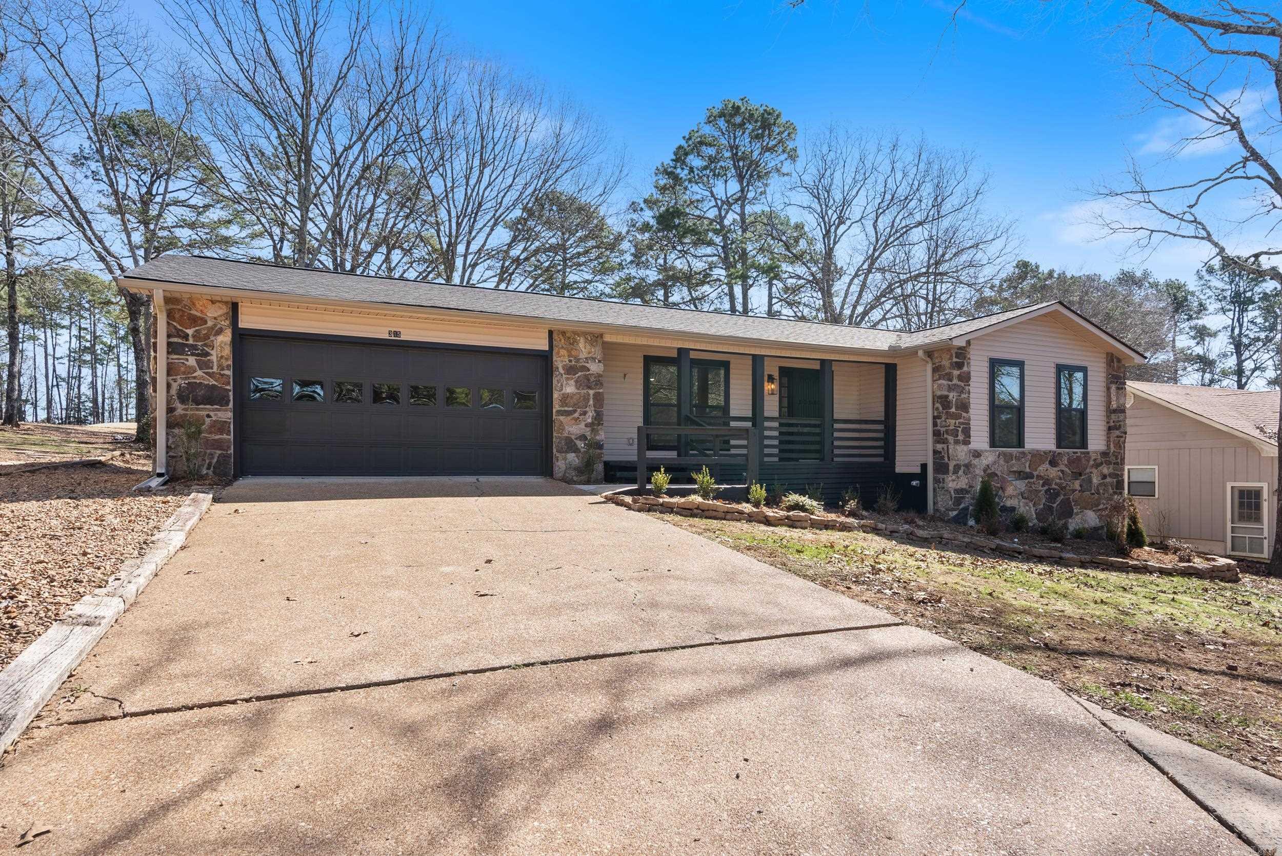 315  Snead  Fairfield Bay, AR