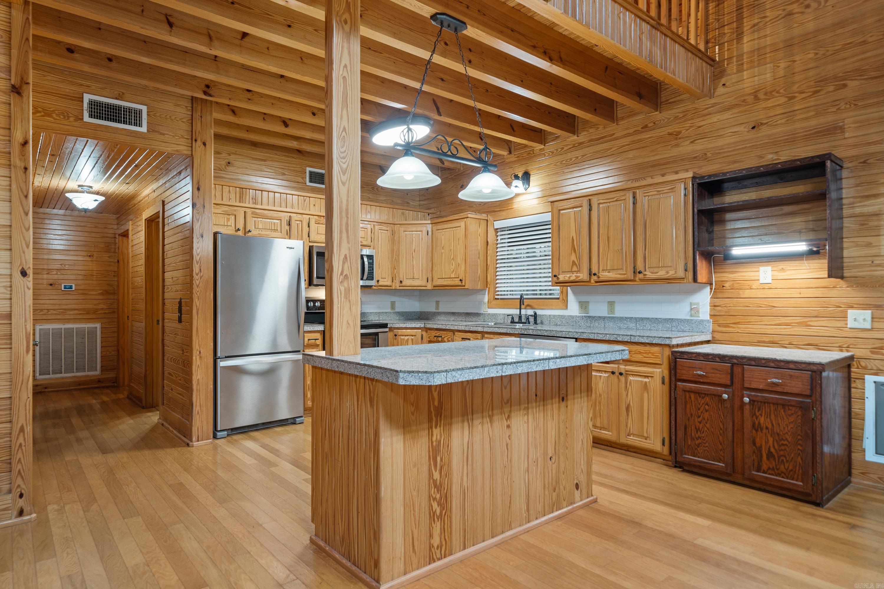 89  Woodland Springs  Mount Ida, AR