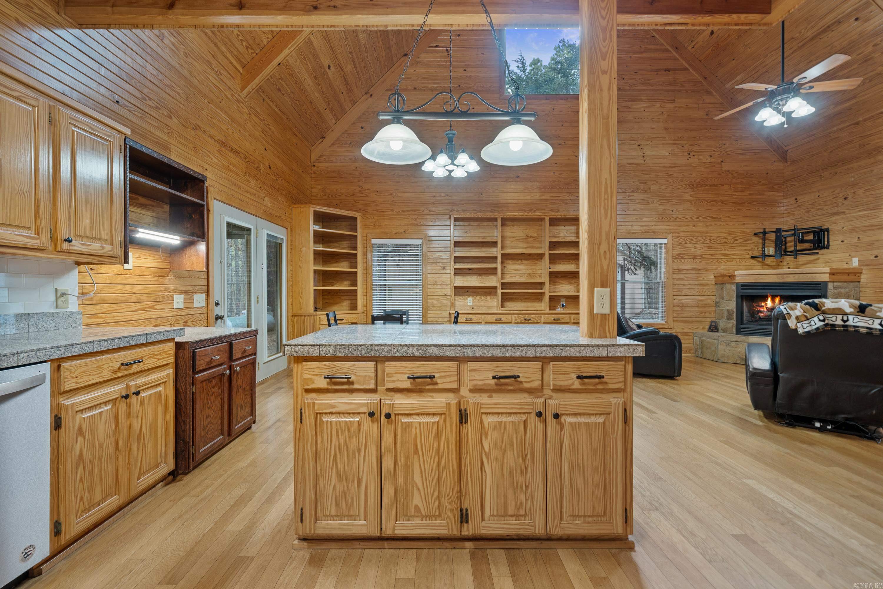89  Woodland Springs  Mount Ida, AR