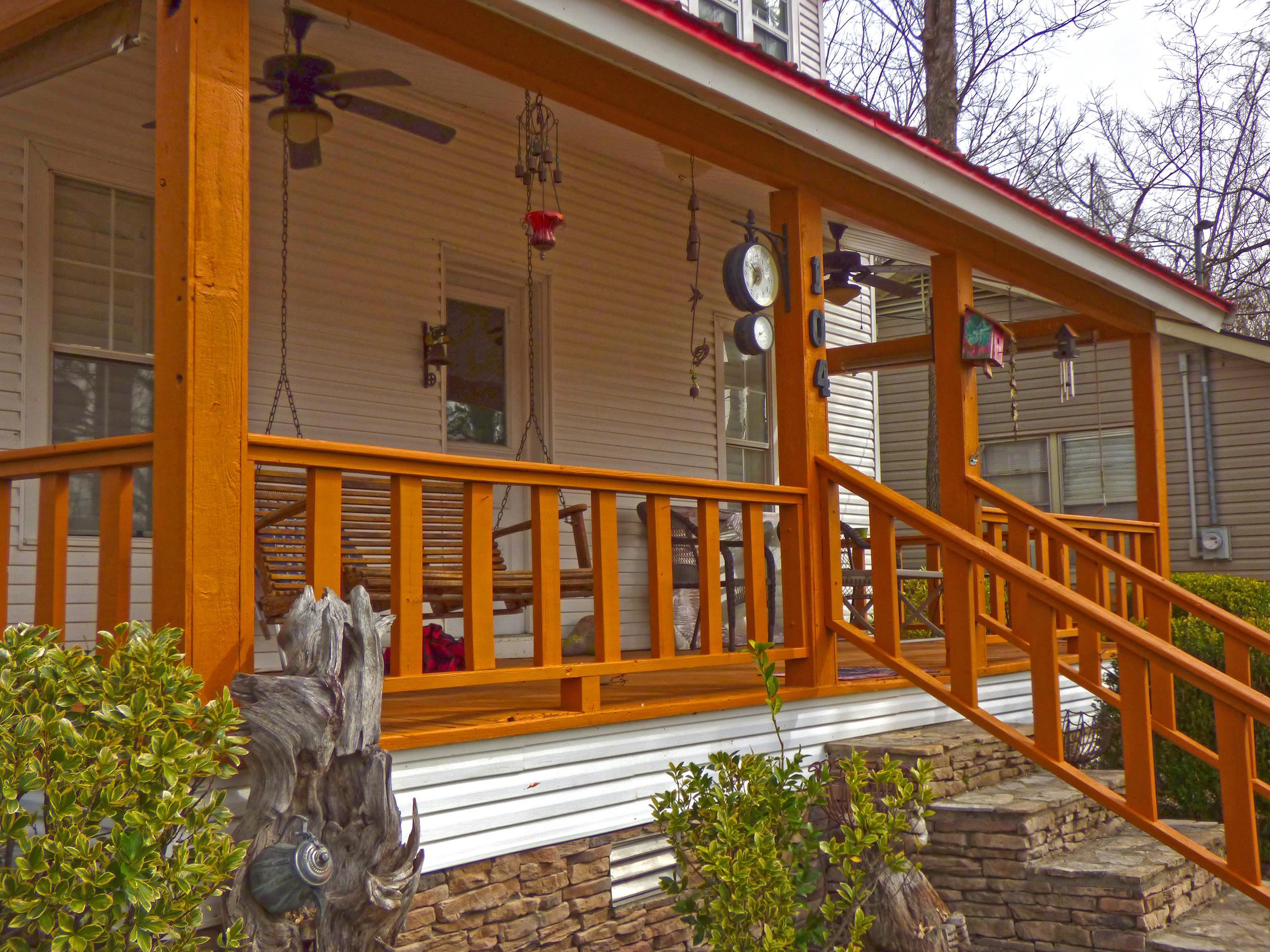104 E Third  Hardy, AR