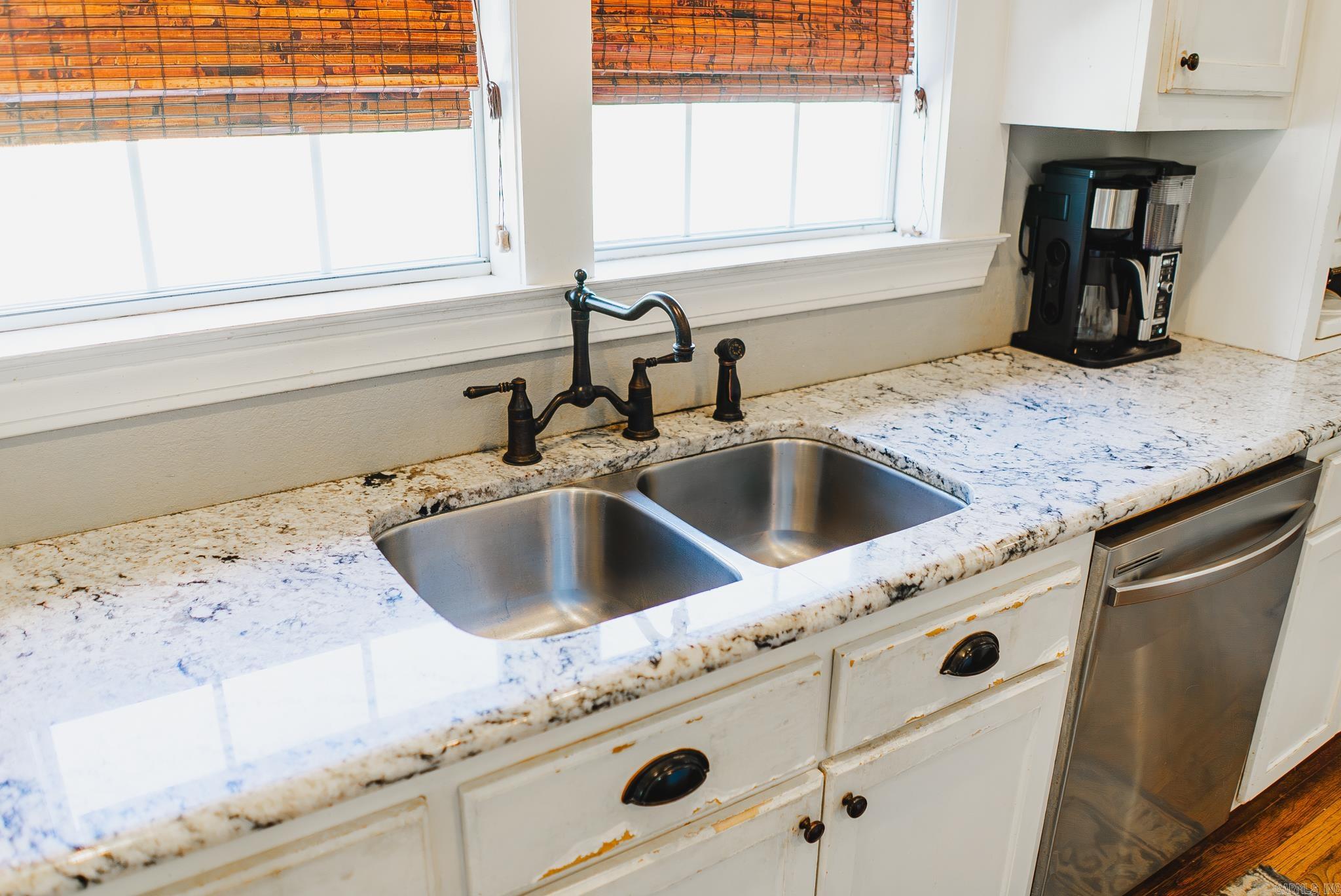 542 S Main  Monticello, AR